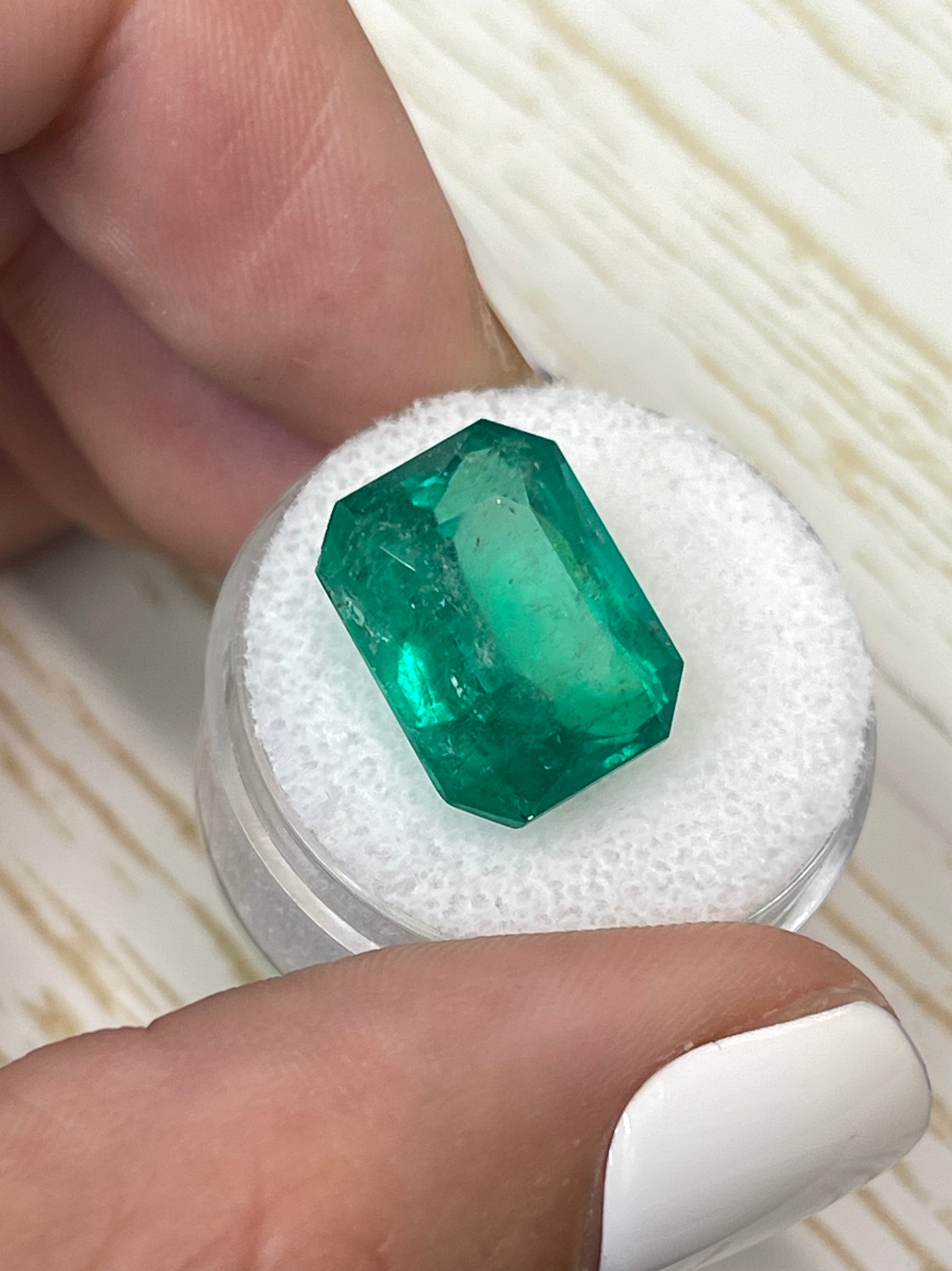 11.52 Carat GIA Certified Natural Colombian Emerald - 15.5x12mm Emerald Cut Loose Gemstone for Jewelry Making & Engagement Rings