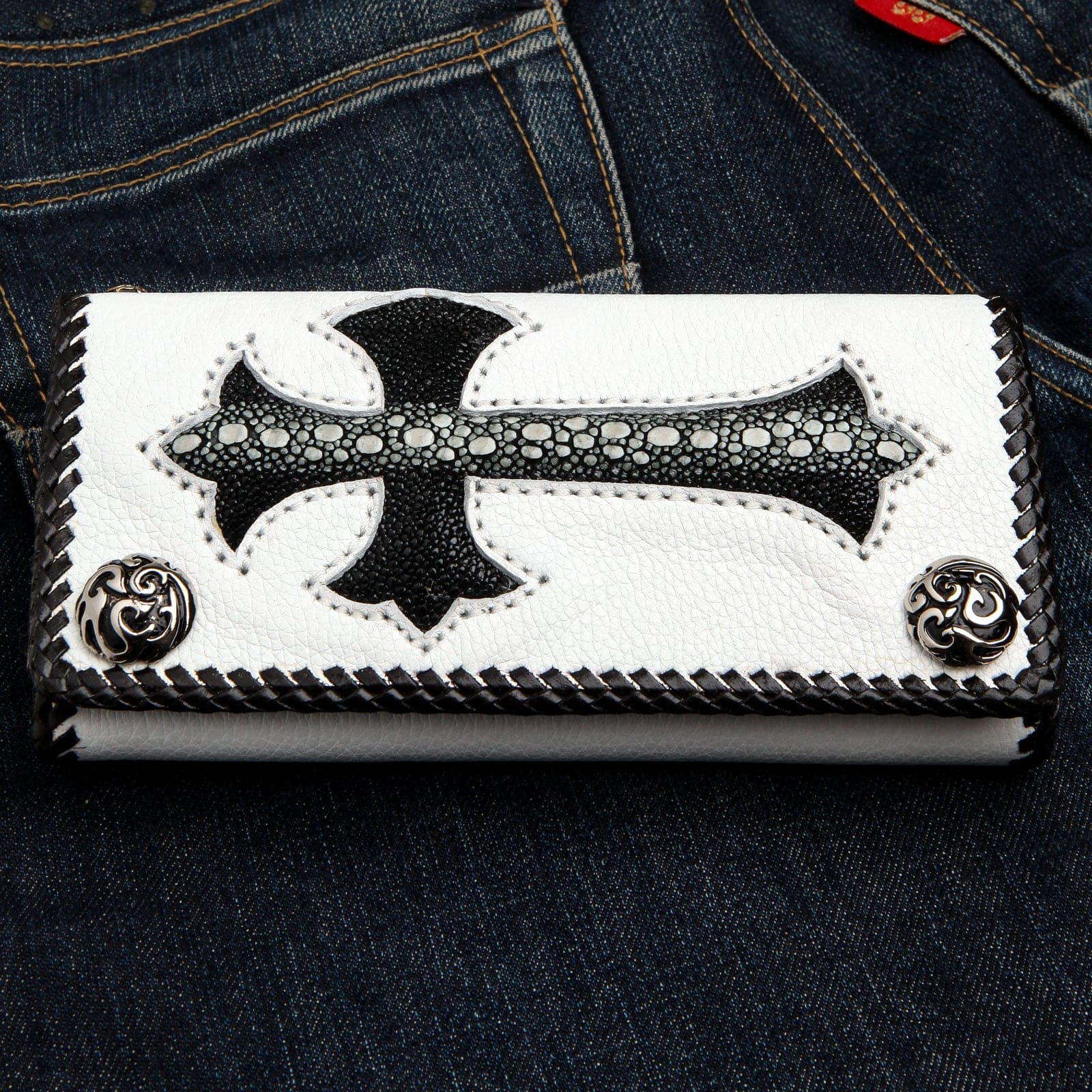 Stingray Cross Carved Genuine White Leather Biker Wallet for Men - Stylish RFID Blocking Motorcycle Wallet with Money Clip (Perfect for Bikers, Travel & Everyday Use)