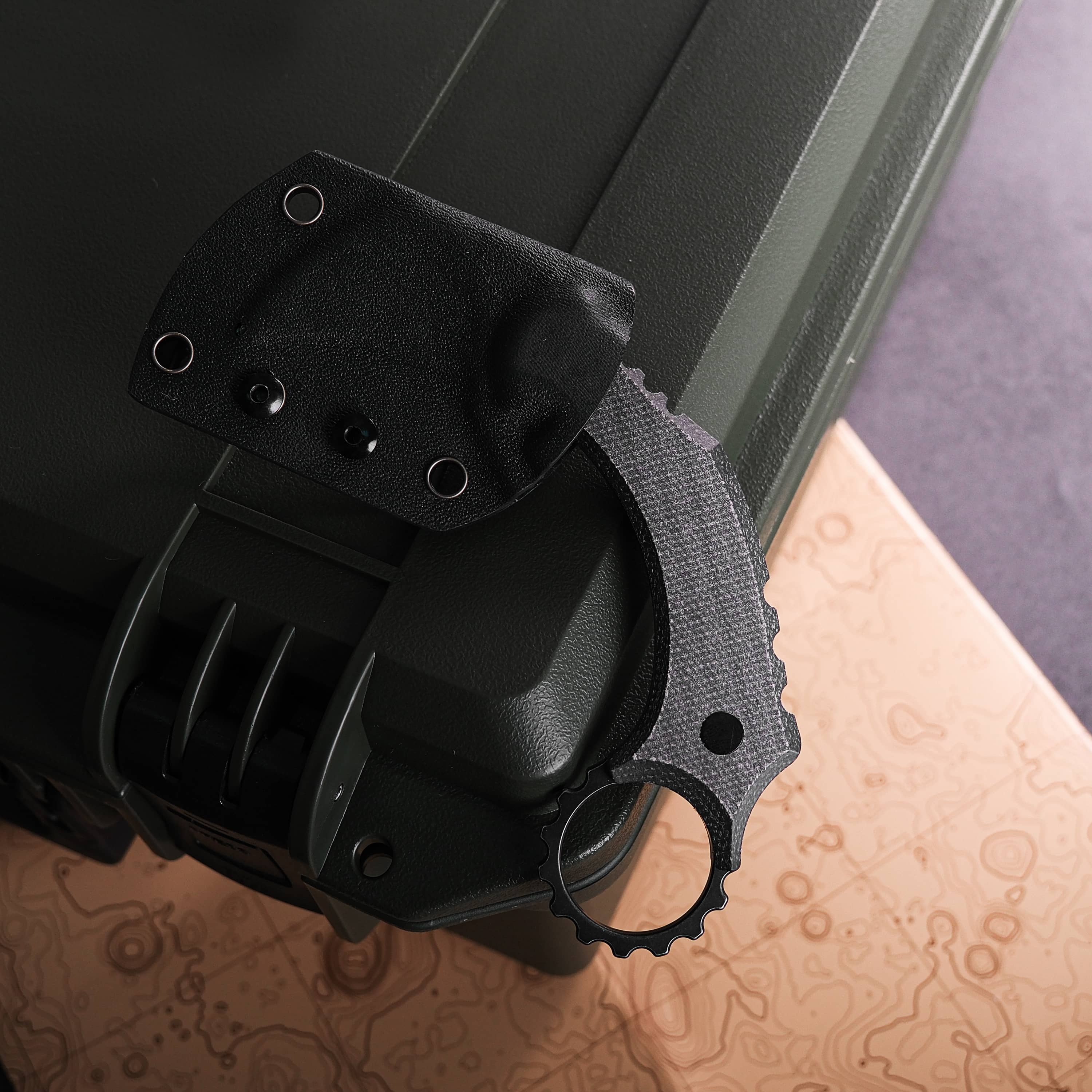 Dirty Girl Karambit Knife - 1.88