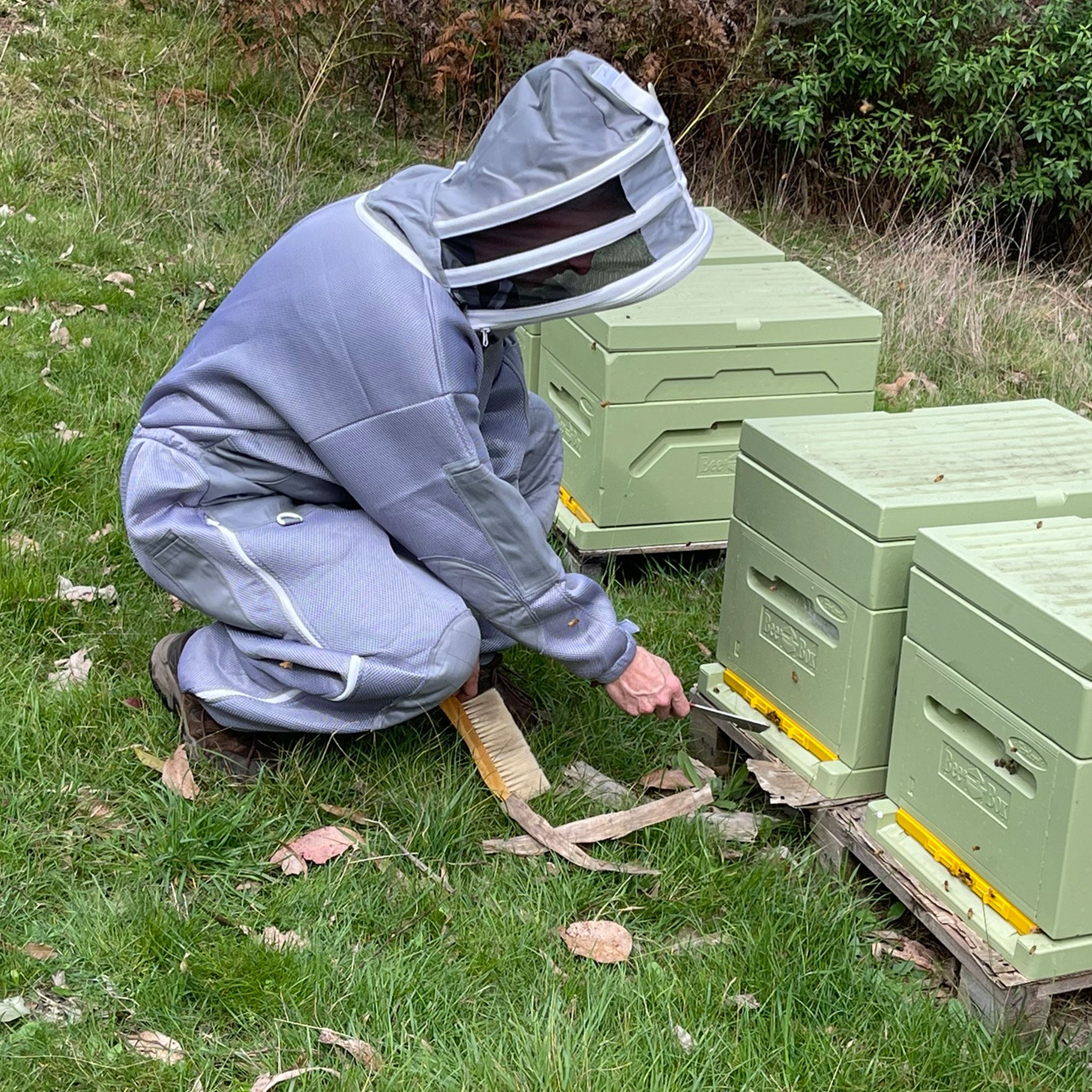 RhinoGuardPro Beekeeping Suit - Cool Grey Ventilated Full Body Protection for Beekeepers | Beekeeping, Honey Harvesting & Hive Inspection
