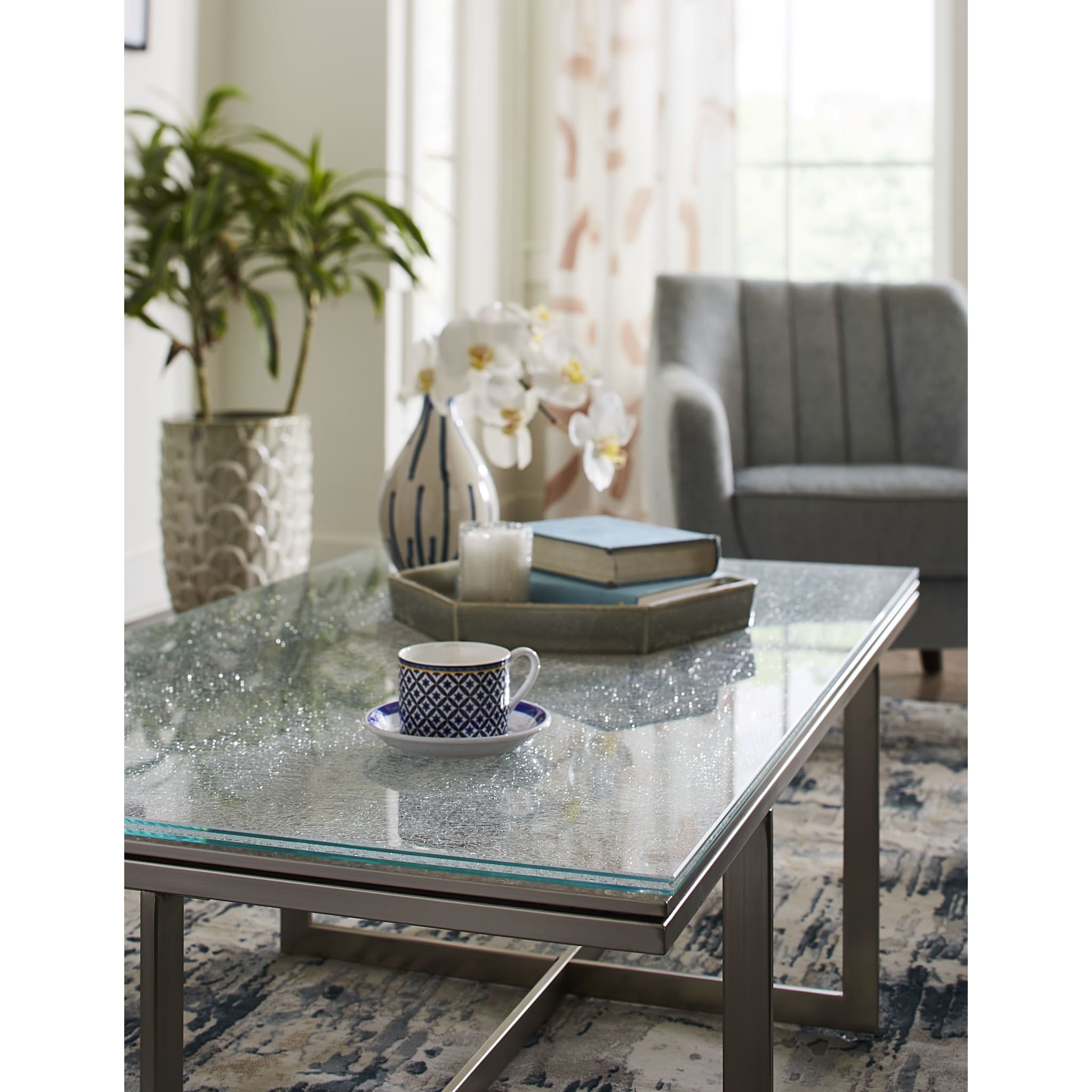 Modern Eliza Coffee Table in Ultra White - Stylish Living Room Centerpiece for Home Decor & Entertainment Spaces