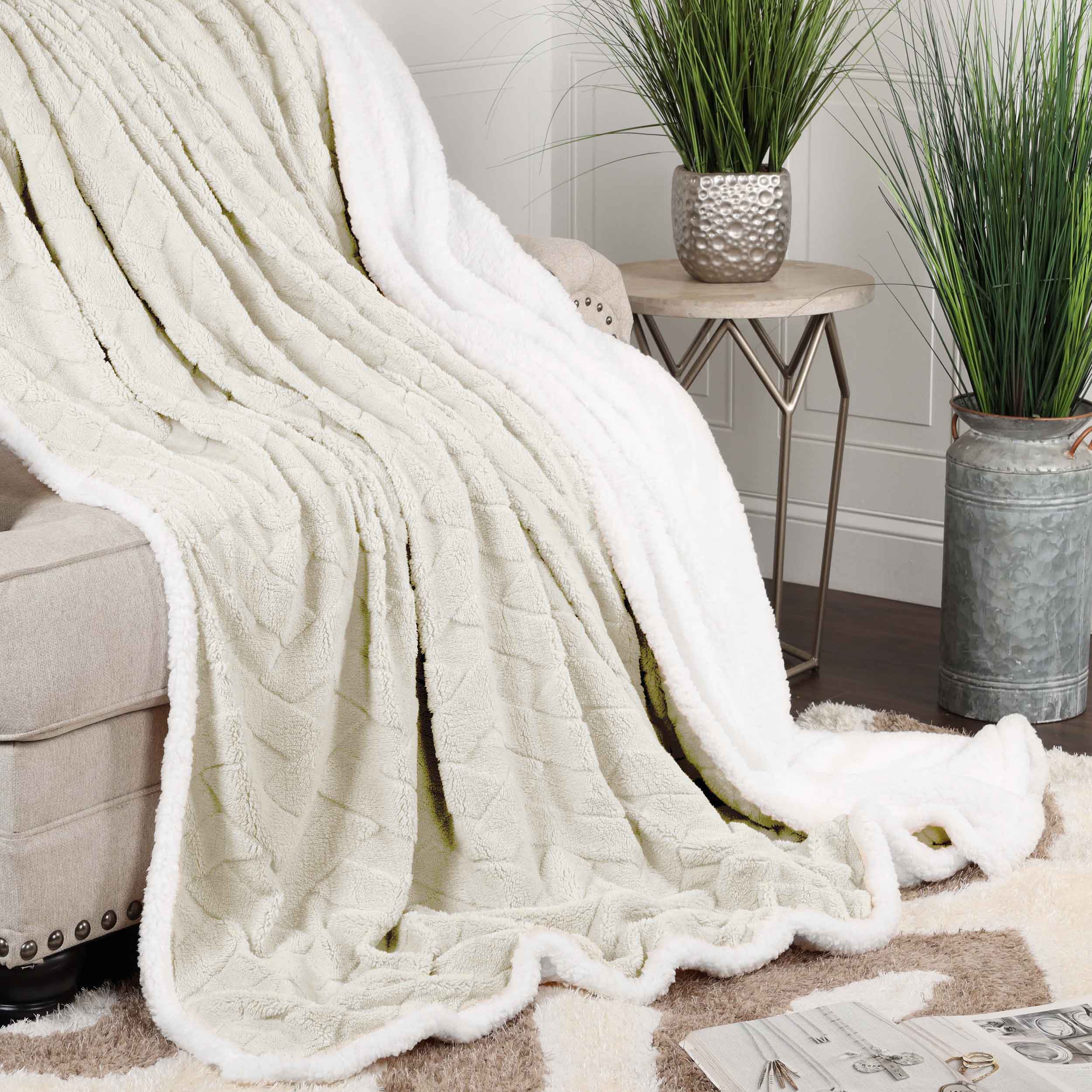 Nuuk Reversible Jacquard Lattice Plush Sherpa Fleece Blanket - Ultra Soft & Warm Winter Throw for Couch, Bed & Travel - Cozy Home Decor Gift for Christmas & Cold Weather