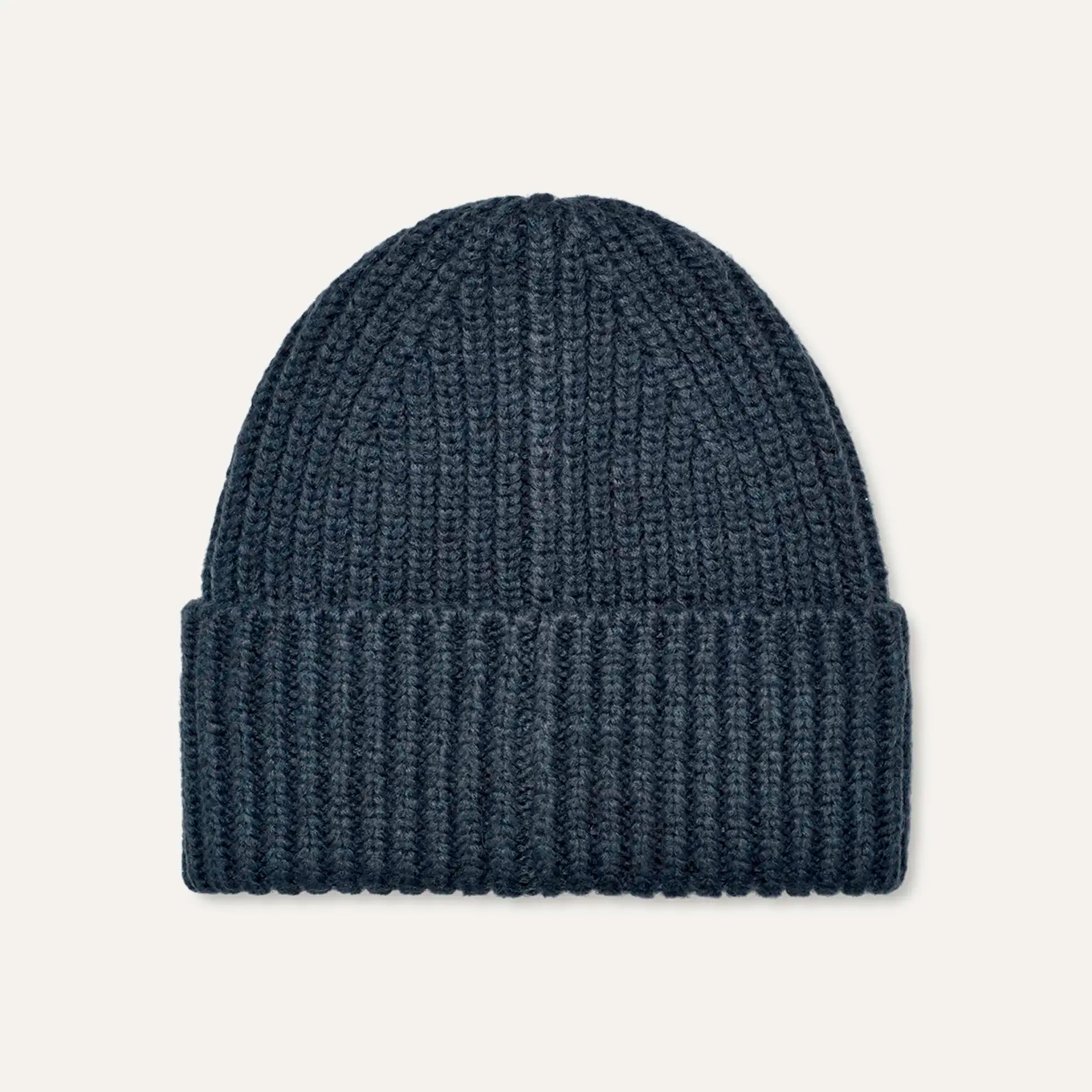 UGG Unisex Chunky Rib Beanie - Warm Winter Knit Hat for Men & Women - Perfect for Skiing, Snowboarding & Cold Weather Activities