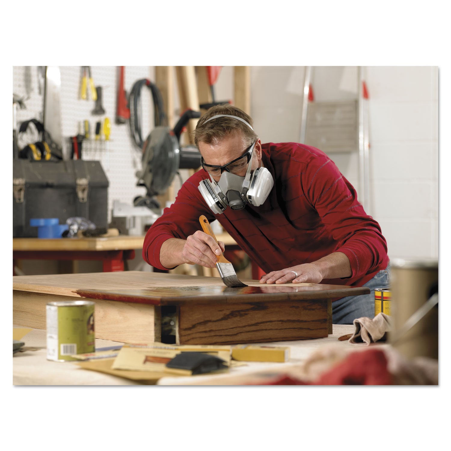3M™ Half Facepiece Respirator for Paint Spray & Pesticides - Large Size | Comfortable Protective Mask for Painting, Woodworking & Agricultural Work