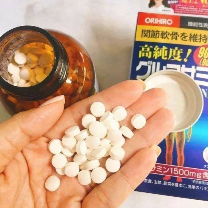Orihiro Glucosamine 1500mg - 900 Tablets Japanese Joint Health Supplement for Pain Relief & Mobility Support - Ideal for Athletes & Seniors