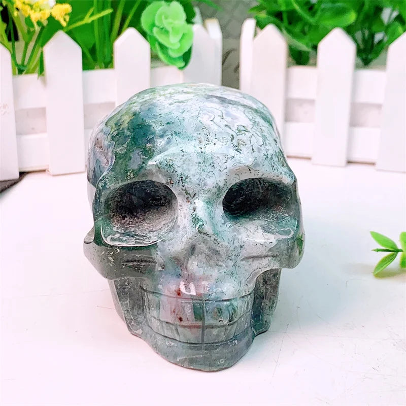 Natural Moss Agate Skull Carving - Handmade Mini Crystal Statue Figurine for Home Decor, Witchcraft Altar, Halloween Decoration & Spiritual Gift (1 Piece, 826g) - Perfect for Meditation Spaces, Gothic Decor & Unique Gift Giving