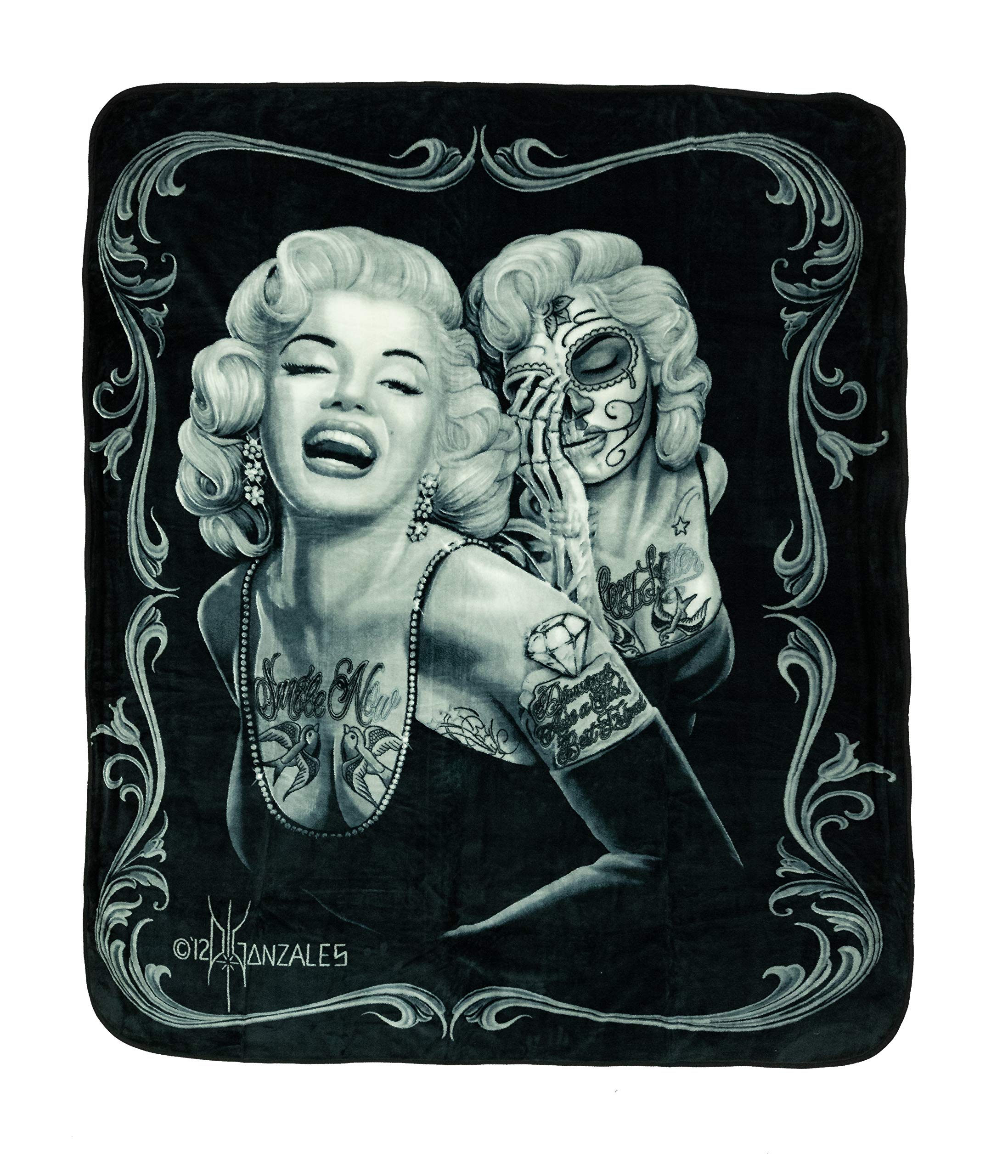 Soft Marilyn Monroe 'Smile Now' Queen Size Blanket 79x95 Inches - Cozy Bed Cover for Home Decor, Movie Nights & Gift Giving