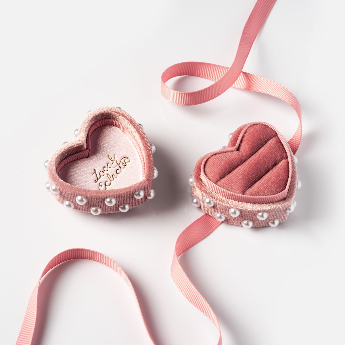 Heart Shaped Velvet Jewelry Box for Rings - Elegant Pearl Wedding Ring Holder, Perfect for Engagement, Proposal & Anniversary Gifts