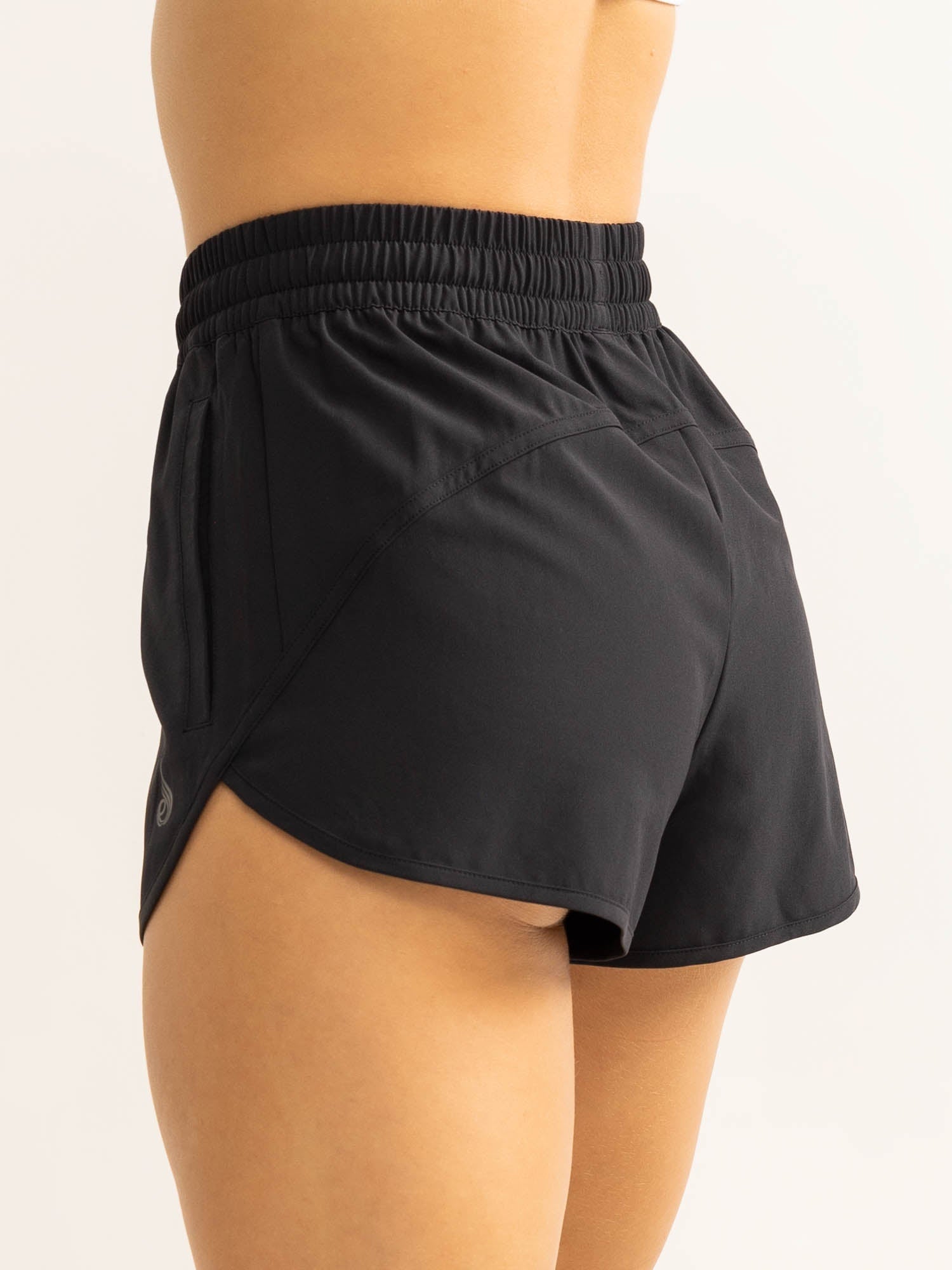 Persist Training Shorts for Men - Breathable & Quick-Dry Workout Shorts - Black - Perfect for Gym, Running & Outdoor Sports