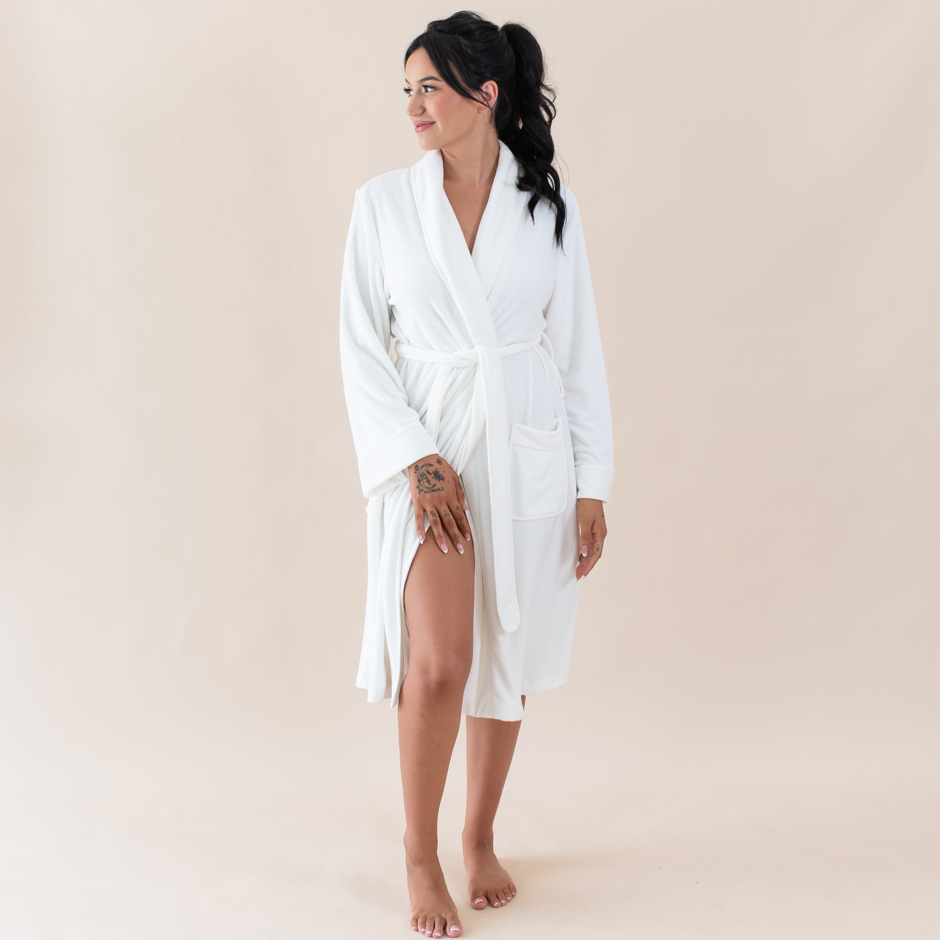 Luxury Soft Cloud-Like Adult Robe for Women & Men - Cozy Bathrobe for Spa, Lounge & Relaxation at Home
