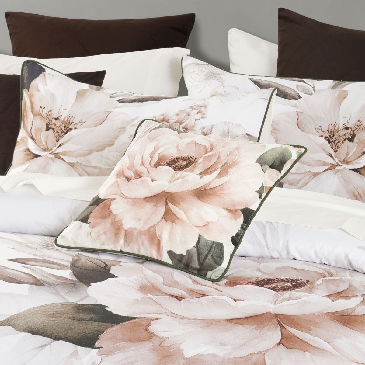 Bianca Somerset White Cotton Sateen Floral Quilt Cover Set Super King Size - Luxury Bedding for Master Bedroom, Hotel Style Decor, Soft & Breathable Duvet Cover with Floral Pattern