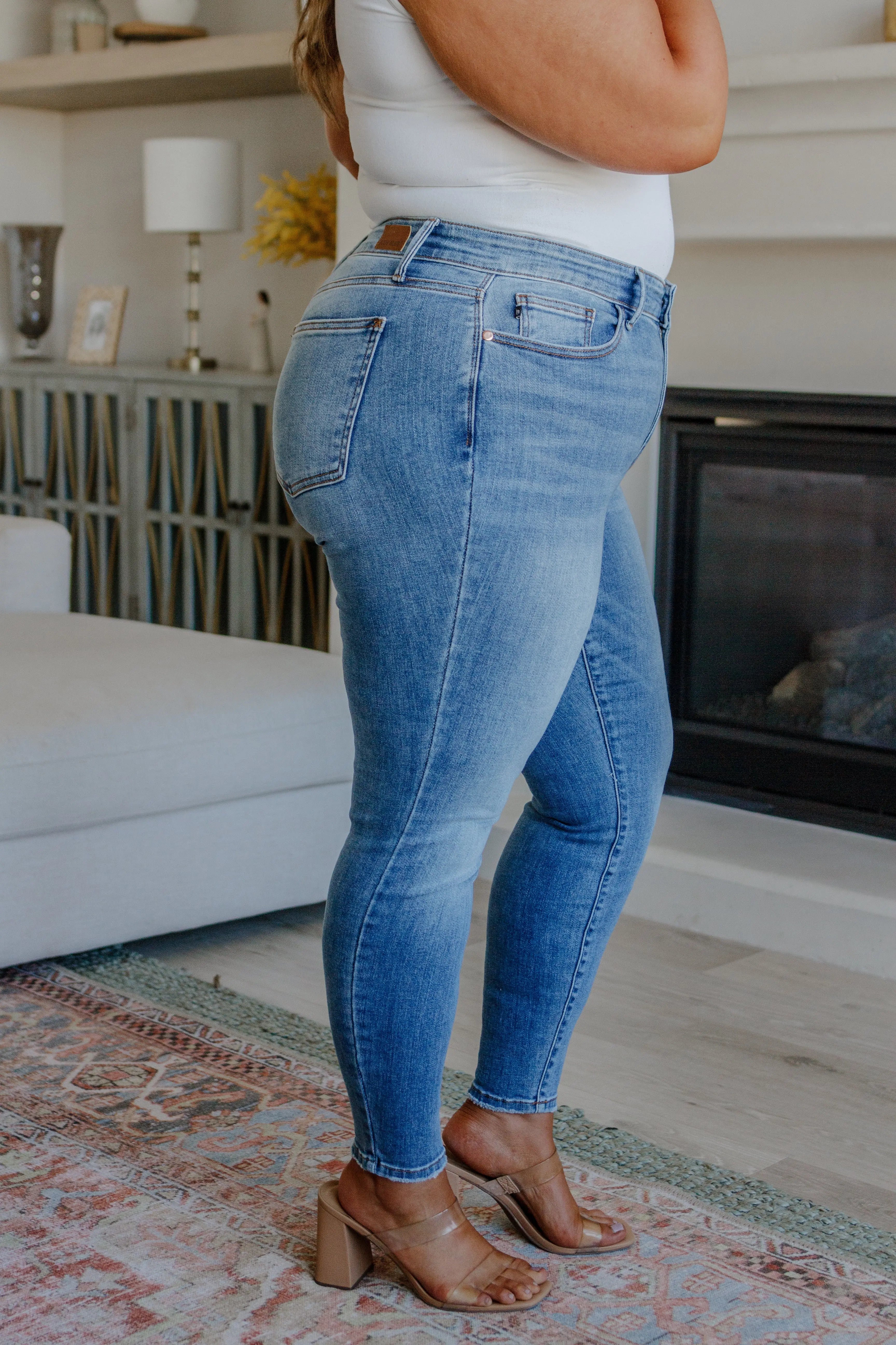 Catherine Mid Rise Vintage Skinny Jeans for Women - Retro High Waisted Stretch Denim Pants - Perfect for Casual Outfits, Date Nights & Fall Fashion