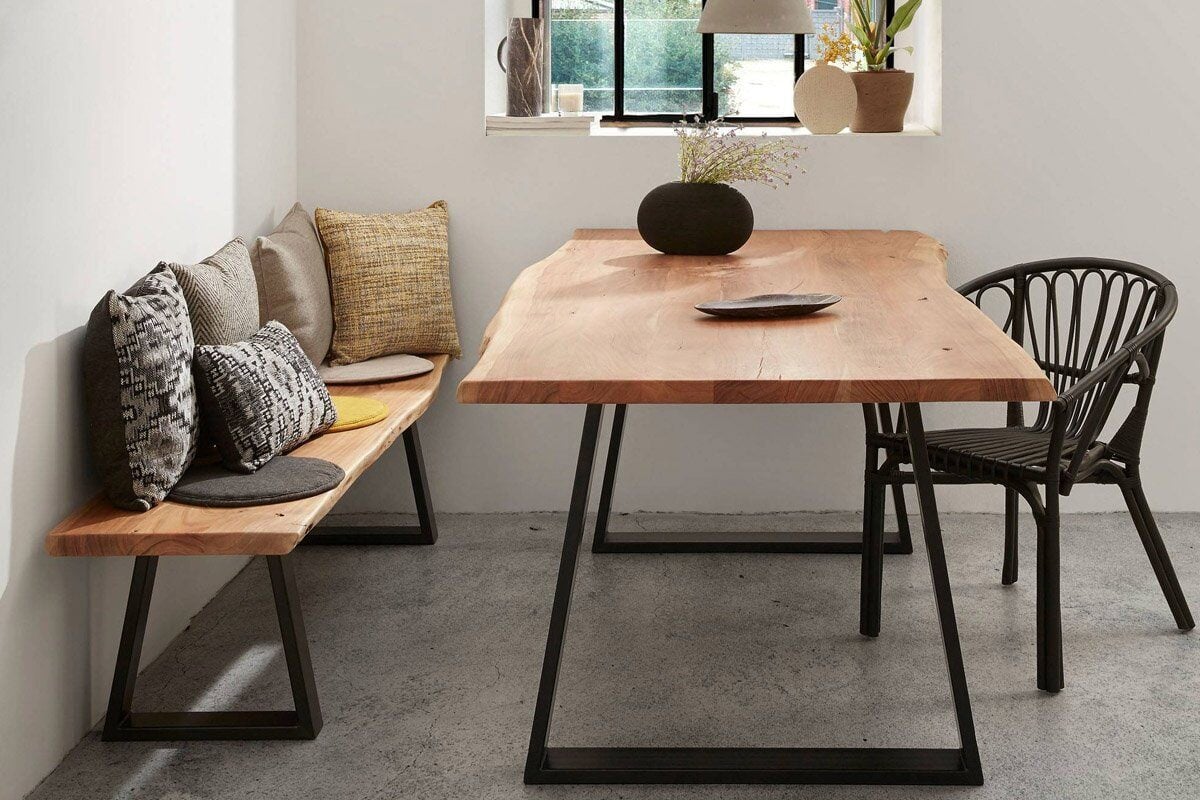 Como Sonoma Solid Wood Dining Table - Rustic Farmhouse Style for Kitchen, Dining Room & Outdoor Patio