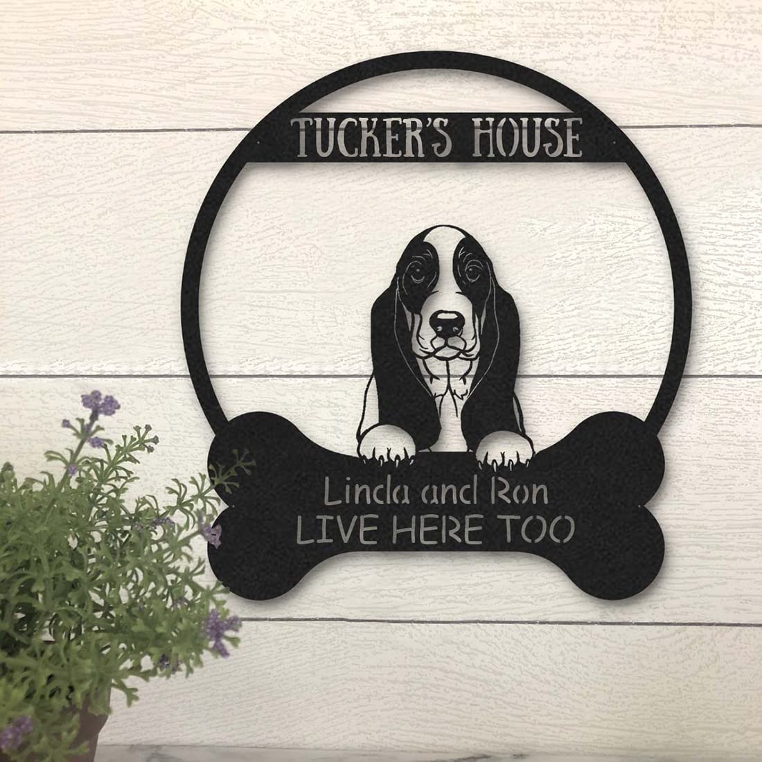 Custom Basset Hound Metal Wall Art Sign - Vintage Dog Home Decor for Outdoor & Front Door - Personalized Pet Gift for Dog Lovers - Perfect for Patio, Garden, Living Room & Entryway Decor