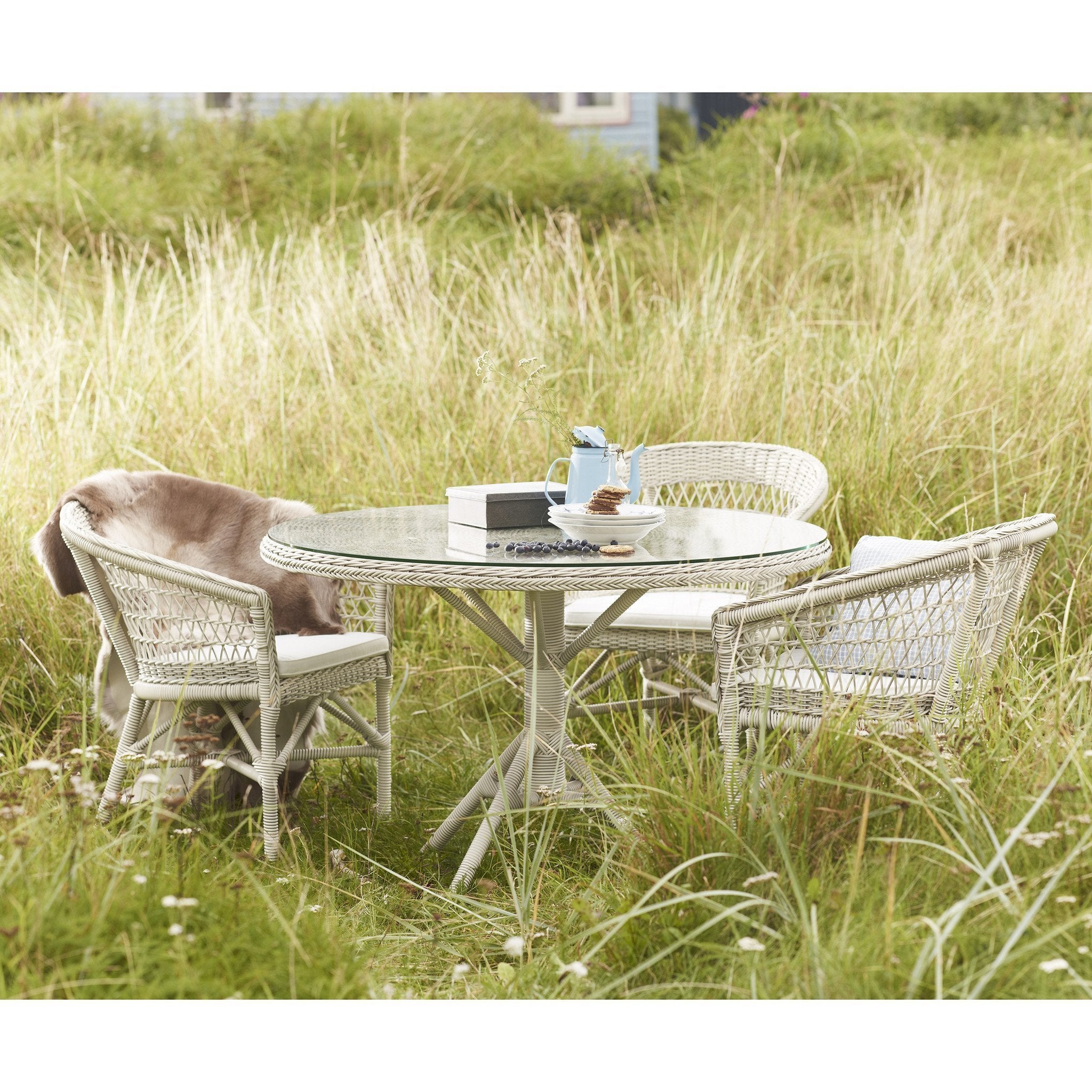 Emma Outdoor Dining Chair - Stackable Patio Chairs for Backyard, Garden & Poolside - Weather-Resistant & Space-Saving Outdoor Furniture