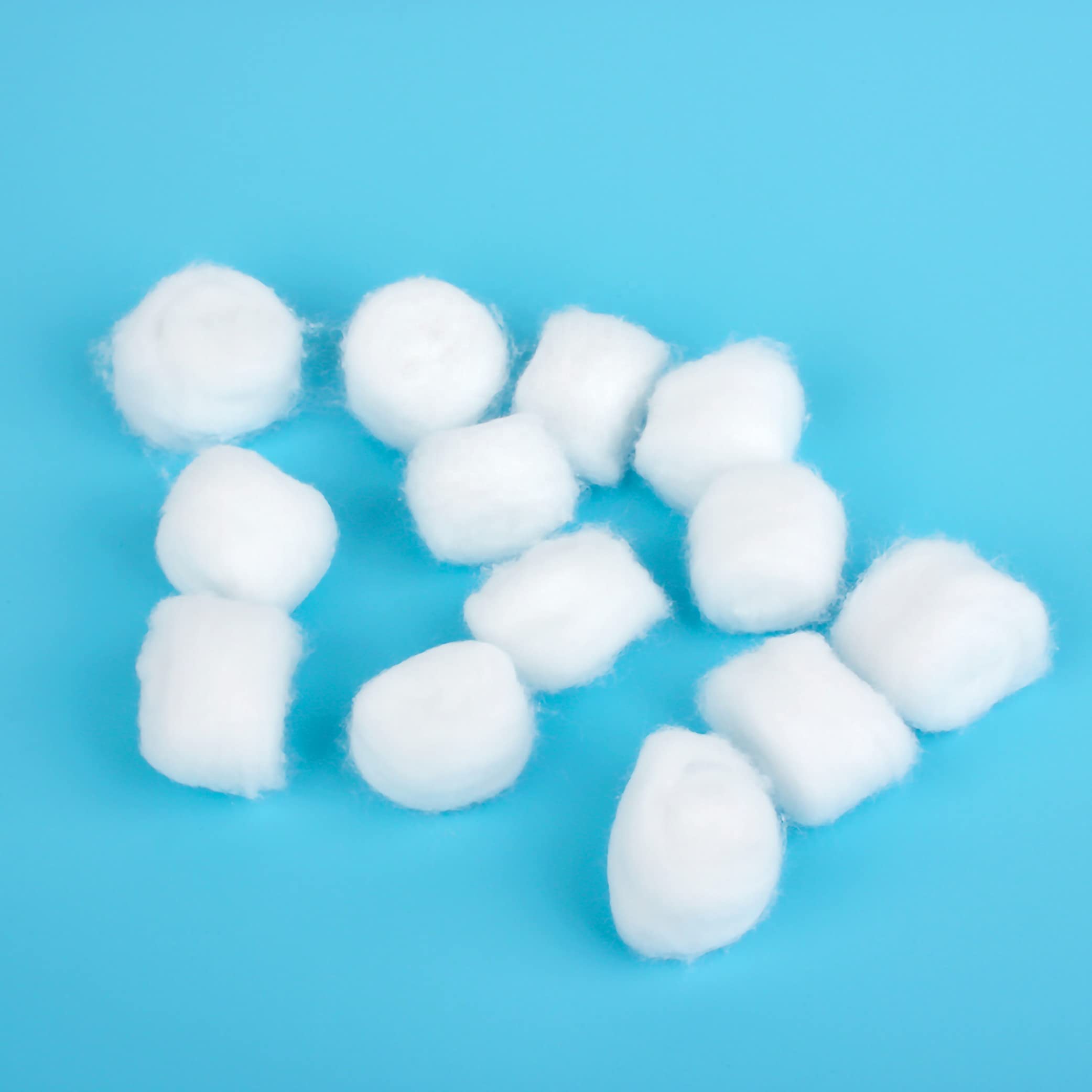Ghelonadi 100% Pure Cotton Balls for Makeup Removal - Gentle on Eyes, Face & Nails - Hypoallergenic & Soft White Cotton Pads (50 Count) - Perfect for Daily Skincare & Beauty Routine