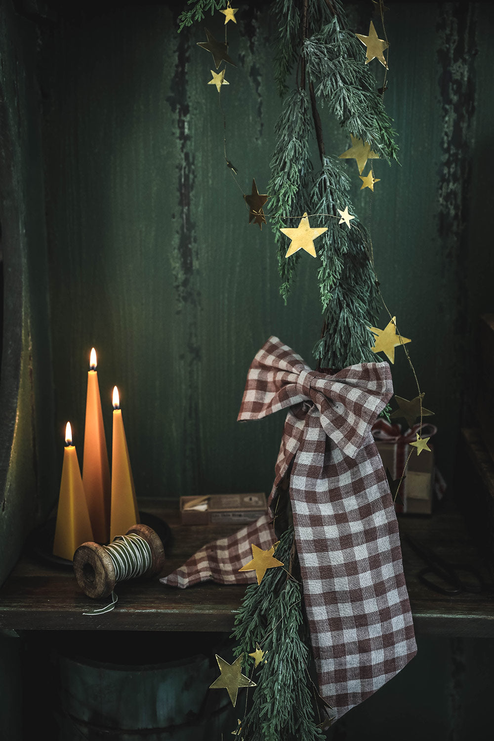 Brass Star Garland Decor - Elegant Metallic Hanging Ornaments for Christmas Tree, Home, and Party Decorations | Perfect for Holiday, Wedding, and Festive Celebrations