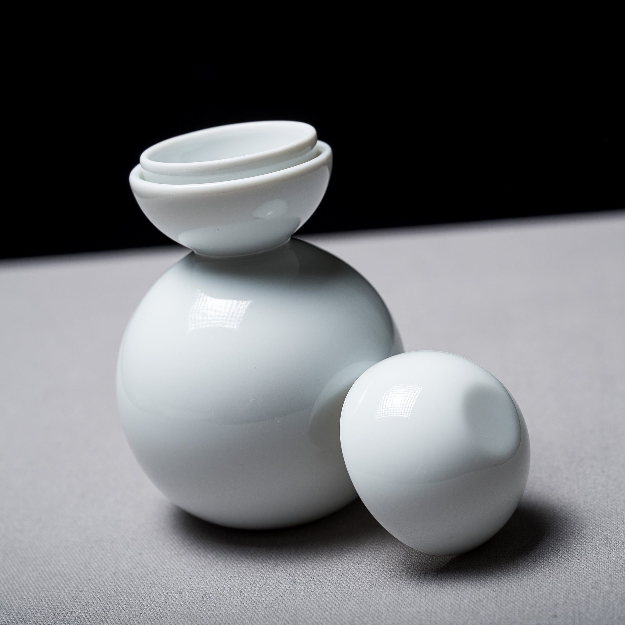 Snowman Sake Set - Glossy Glazed Ceramic Japanese Sake Cups & Carafe - Perfect for Winter Parties & Holiday Gift Giving