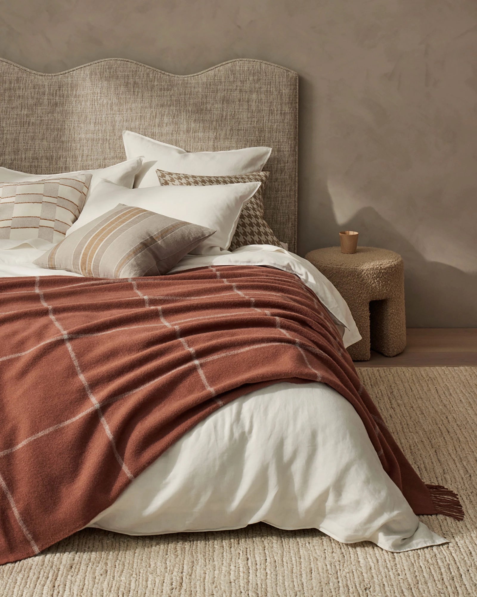 Ranfurly Soft Earth-Tone Throw Blanket - Cozy & Warm for Living Room, Bedroom, or Outdoor Use