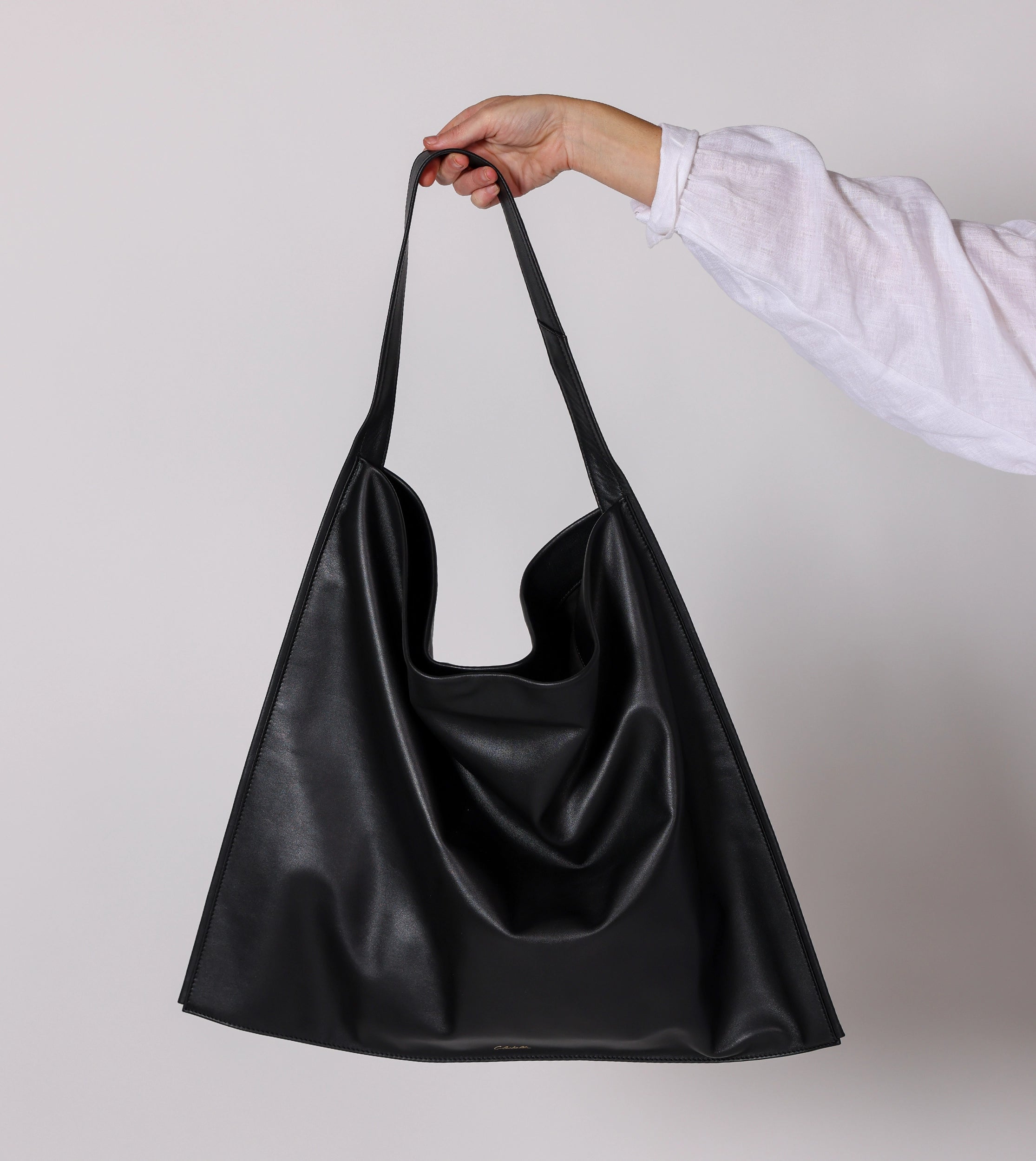 Ariadne Tote Bag for Women - Large Black Leather Shoulder Bag - Perfect for Work, Travel & Shopping
