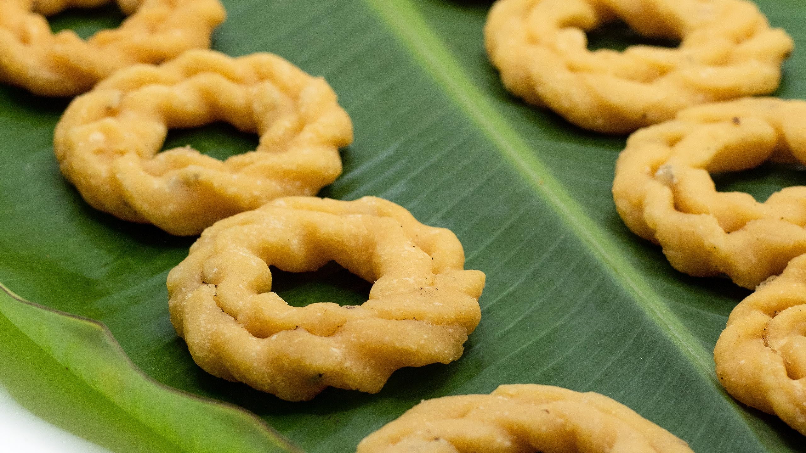 Grand Sweets and Snacks Small Hand Murukku - 5 Pack (250g Each) | Traditional Indian Crispy Snack | Perfect for Parties, Tea Time & Gifting