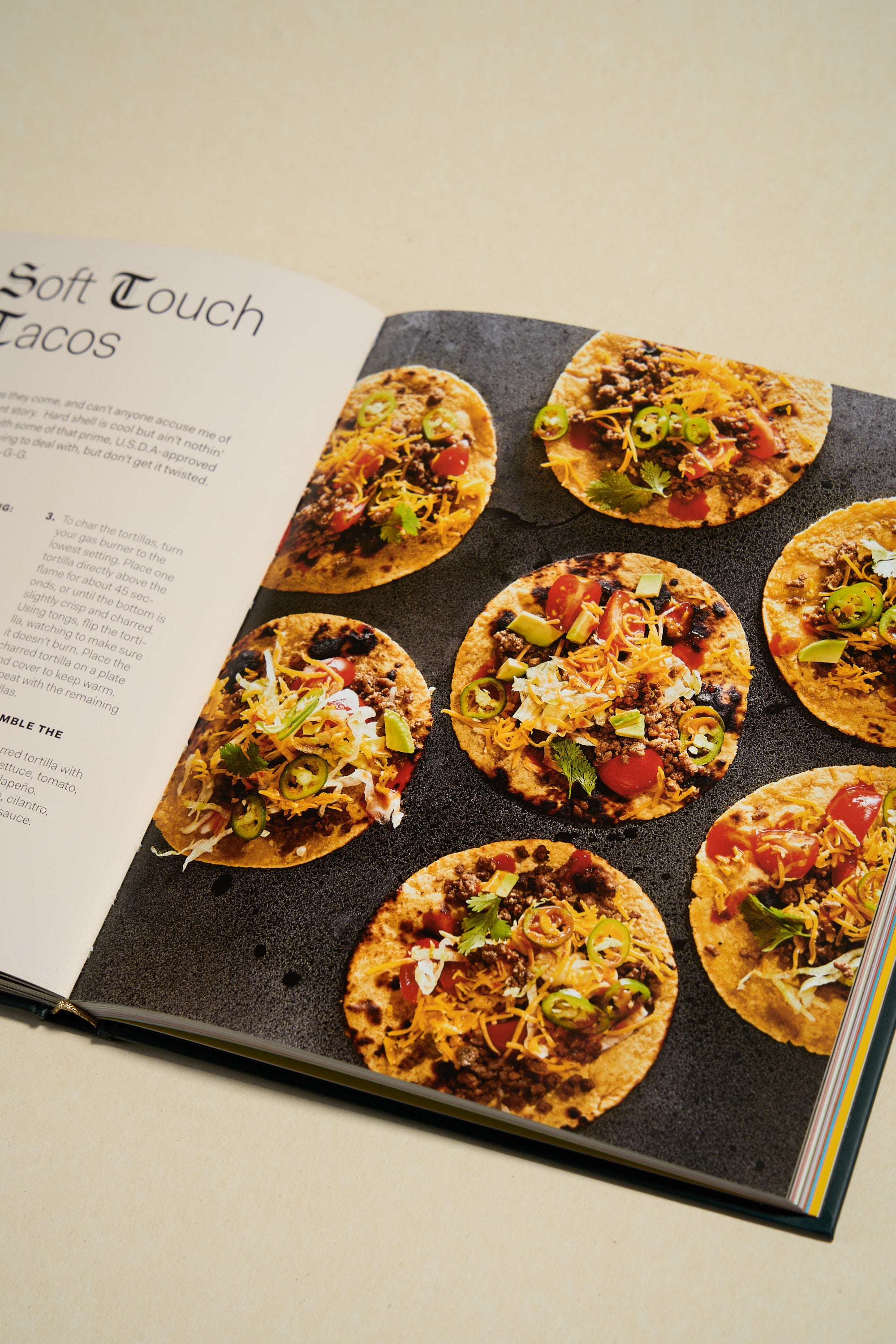 From Crook to Cook: Snoop Dogg's Official Cookbook - Easy Recipes for Home Cooking, Parties & Entertaining | Perfect for Fans, Foodies & Hip-Hop Lovers