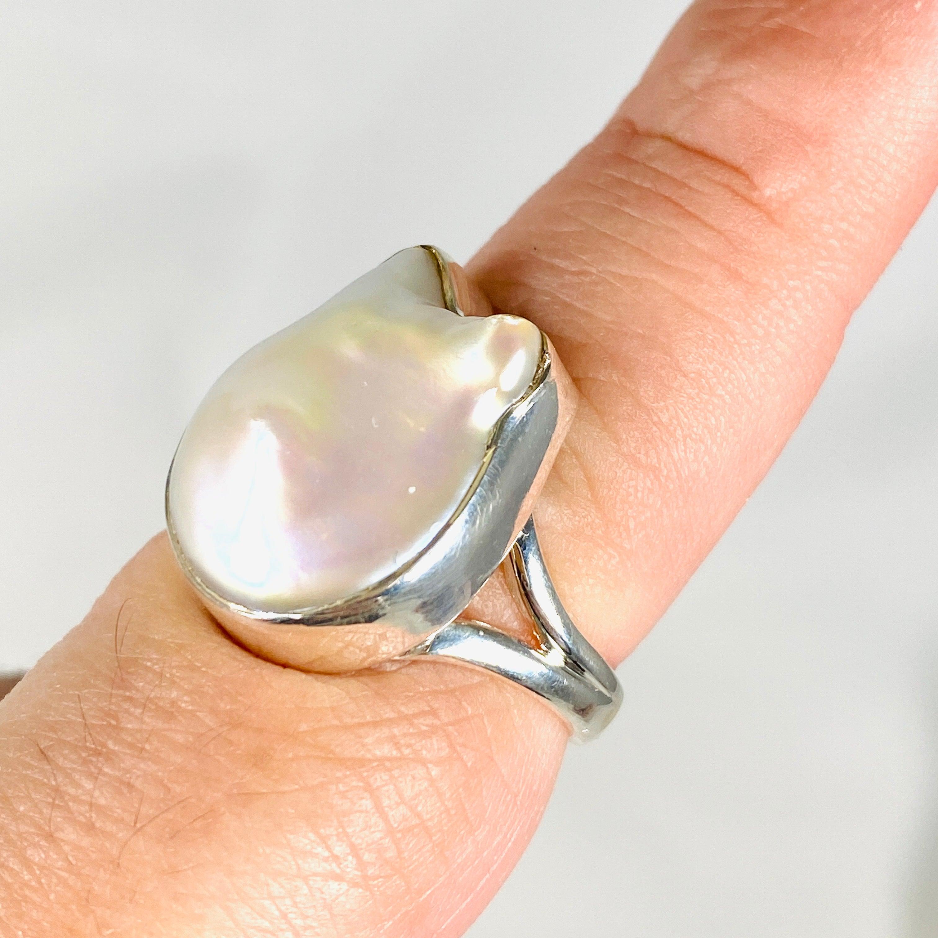 Elegant 9K Gold Pearl Ring KRGJ2932 - Perfect for Weddings, Anniversaries & Special Occasions