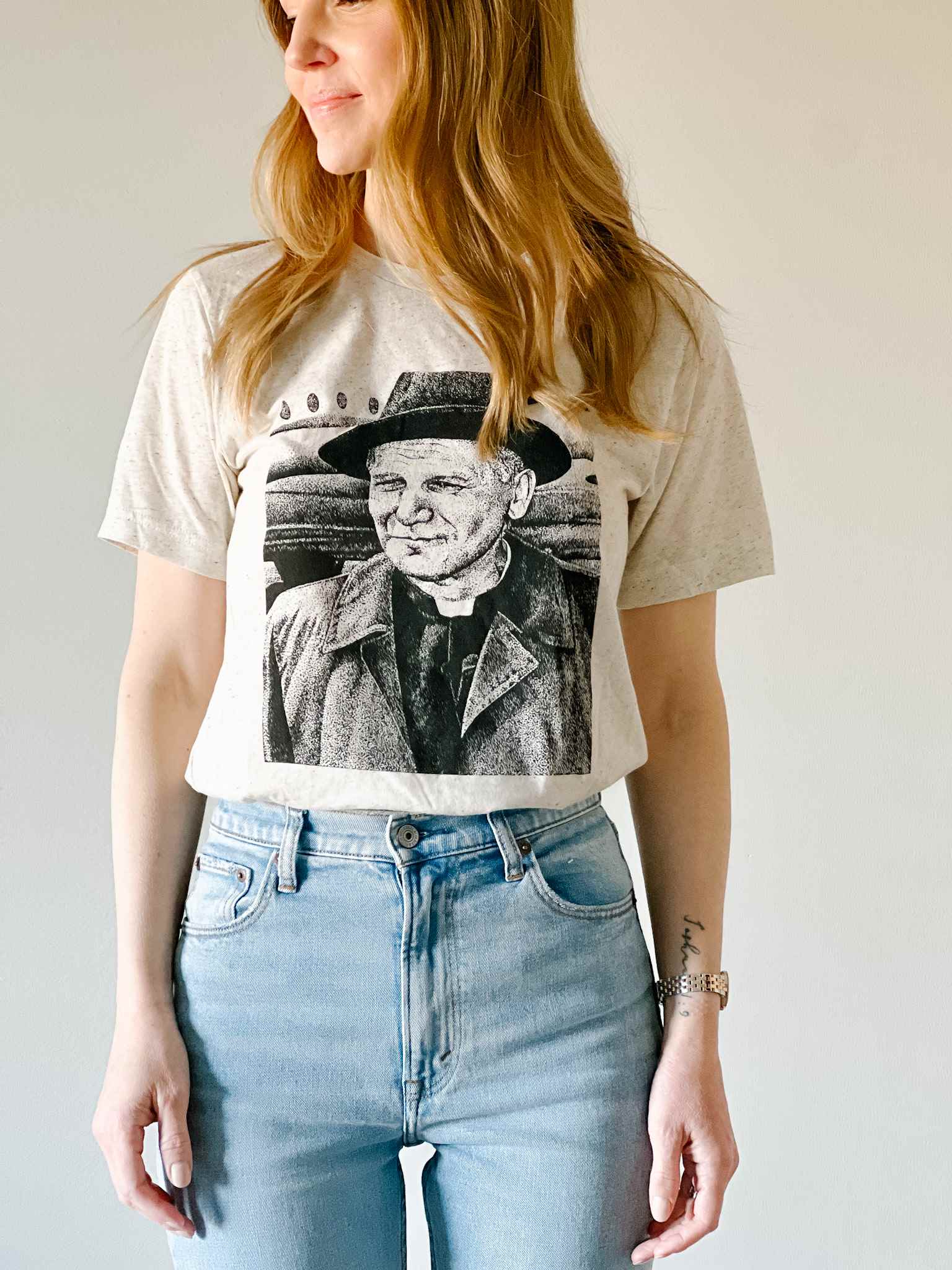 Saint John Paul II T-Shirt - Vintage Catholic Pope Tee for Men & Women - Perfect for Church, Religious Events & Casual Wear