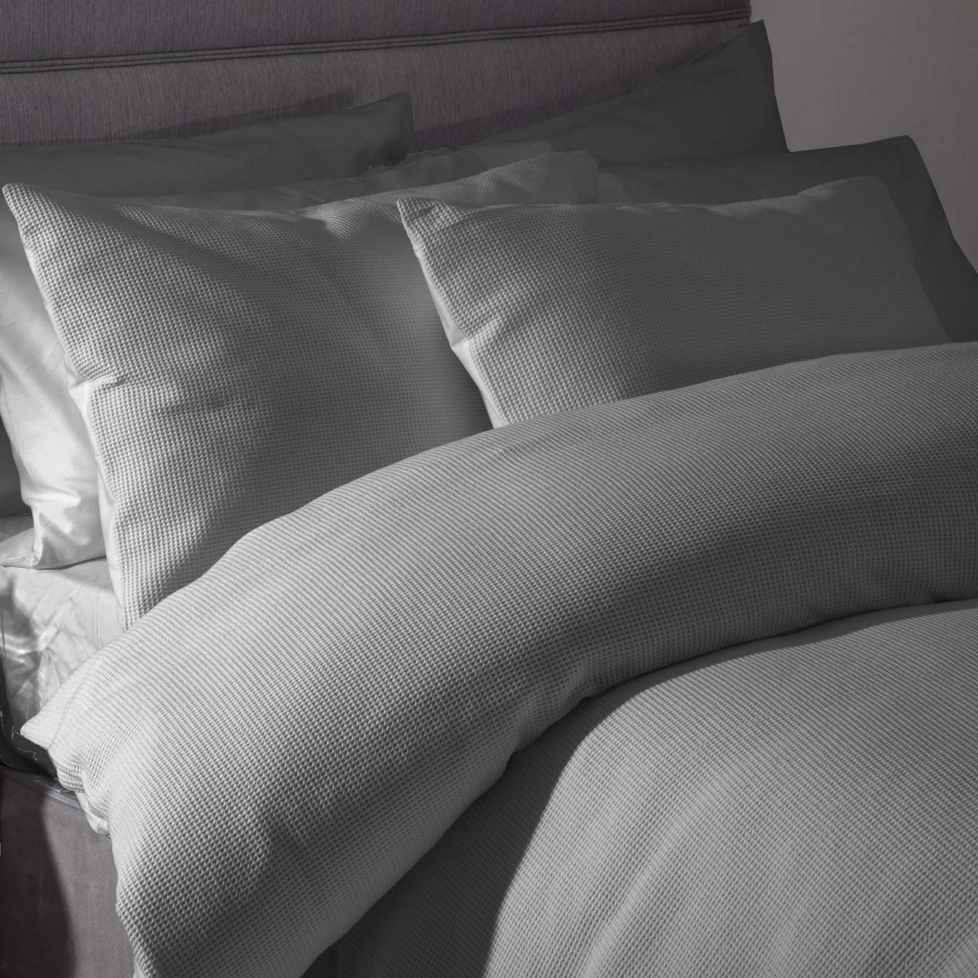 Belledorm Waffle Weave Cotton Duvet Cover Set - Queen Size, White - Soft & Breathable Bedding for Cozy Nights & Hotel-Style Comfort