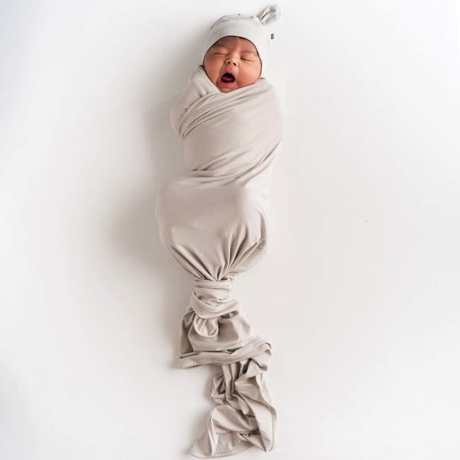 Kyte Baby Knotted Cap in Oat - Soft Cotton Newborn Beanie for Boys & Girls - Perfect for Hospital, Photos & Everyday Wear