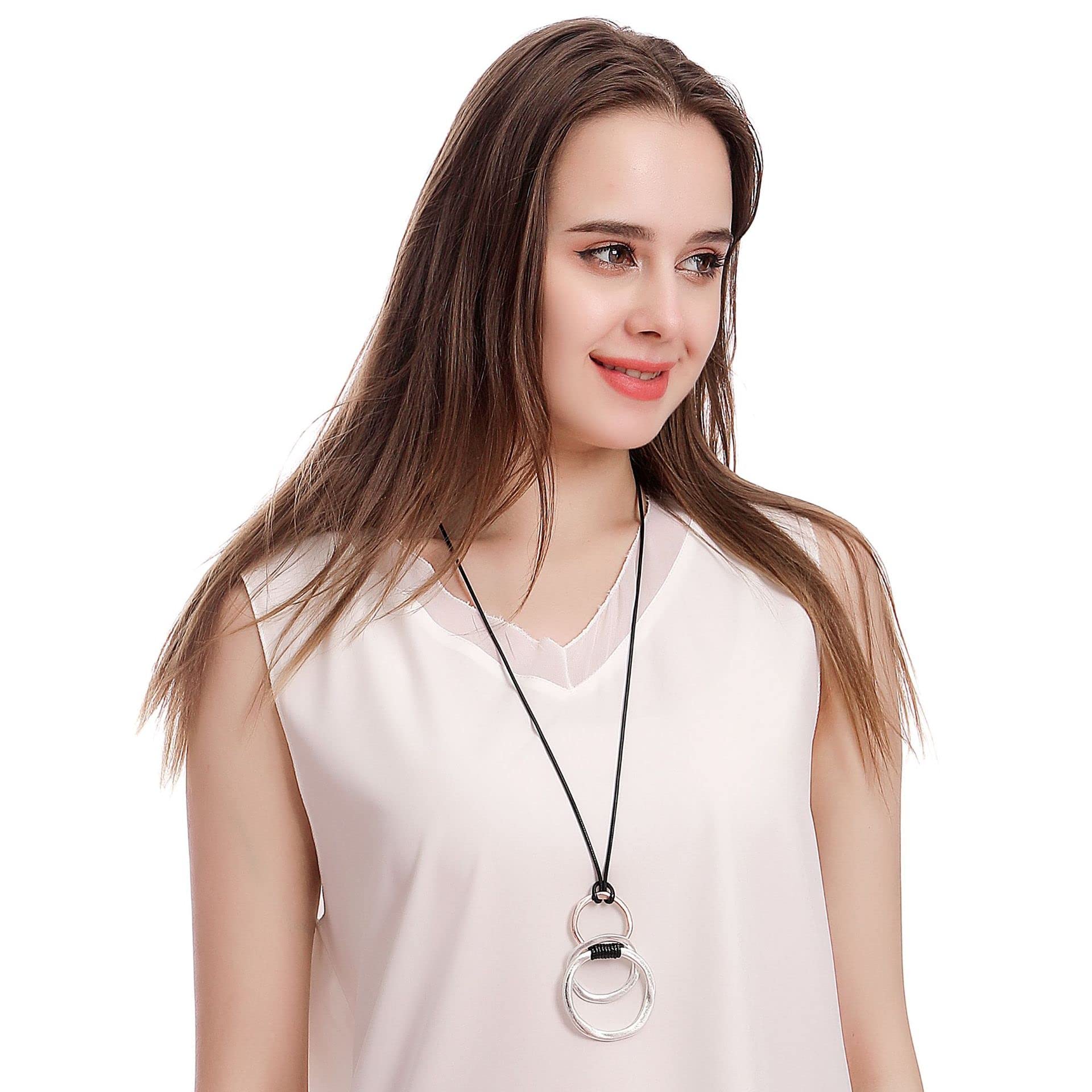 Chunky Chain Long Necklace with Silver Pendant - Women's Fashion Jewelry for Everyday Wear, Parties & Special Occasions