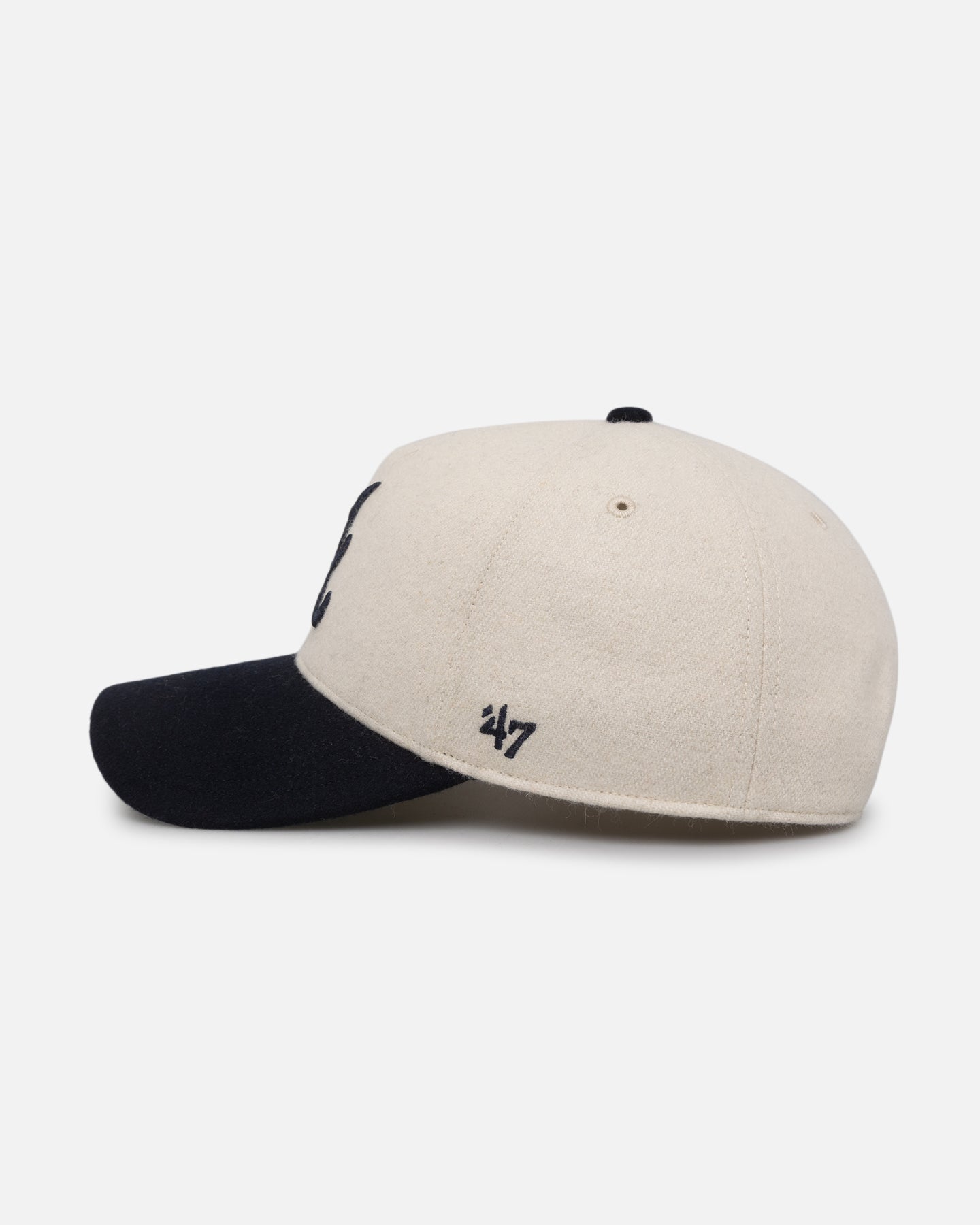 47 Brand Atlanta Braves Wooly Sure Shot Offside DT Snapback Hat - Natural/Navy - Perfect for Baseball Games, Sports Events & Casual Wear