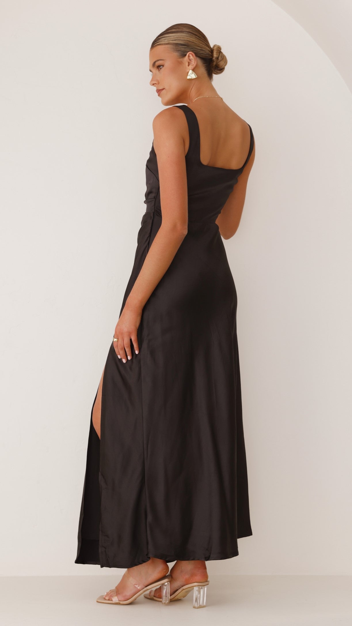Alaria Maxi Dress for Women - Elegant Black Long Summer Dress for Beach, Vacation & Casual Wear