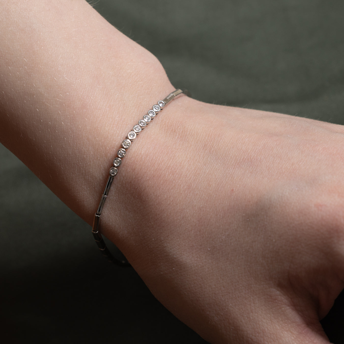 Bezel Set Diamond Bracelet for Women | 0.22 Carat Total Weight (ctw) | 7.5 Inch Adjustable Length | Elegant Jewelry Gift for Anniversary, Birthday & Special Occasions