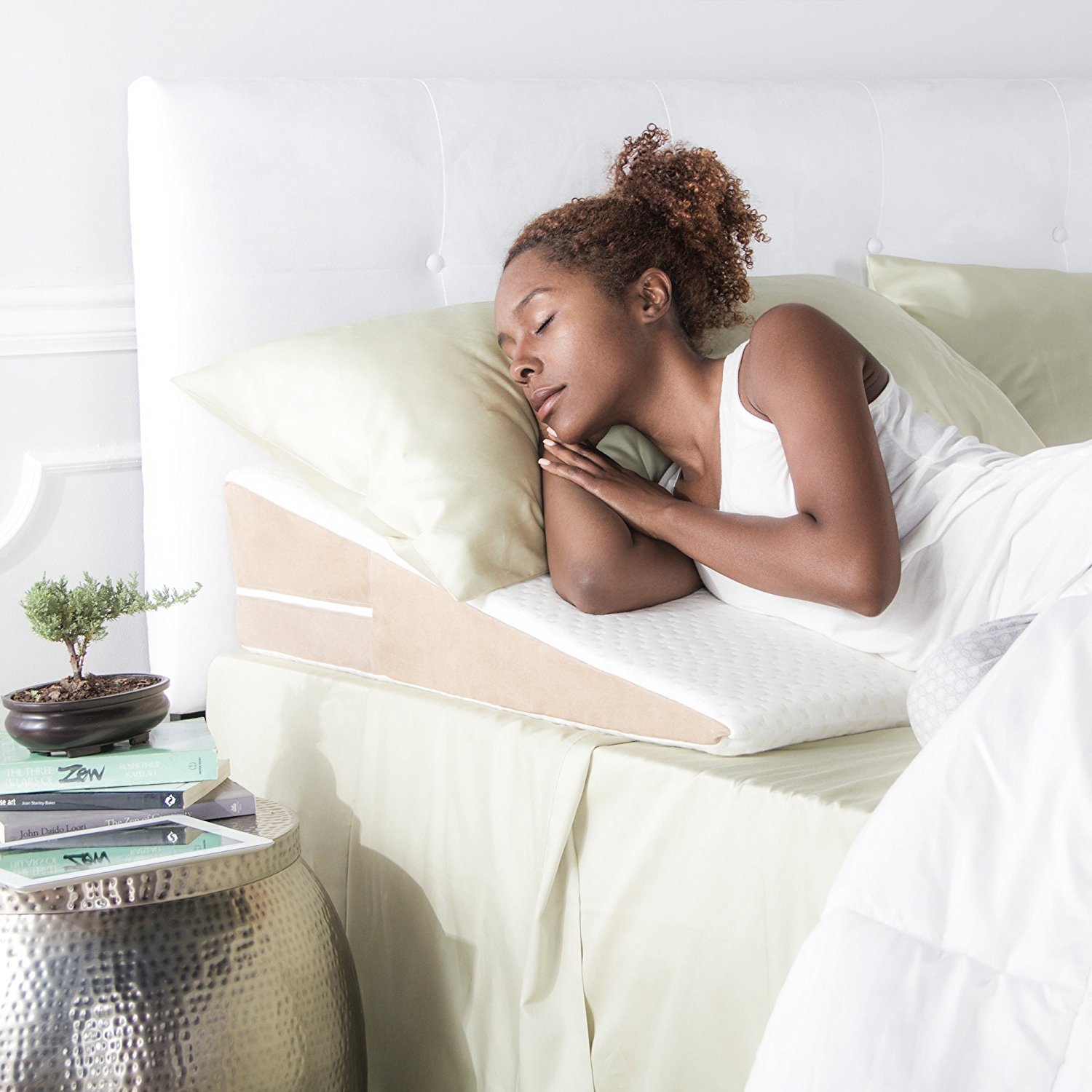 Avana Slant Bed Wedge Memory Foam Pillow - King Size Orthopedic Support for Back Pain Relief, Acid Reflux & Snoring - Perfect for Sleeping, Reading & Post-Surgery Recovery