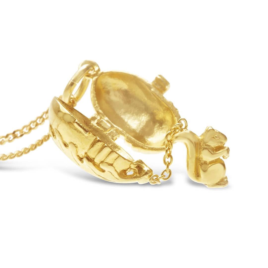 Enchanted Squirrel Friendship Necklace in Gold - Perfect Gift for Best Friends & Loved Ones | Elegant Jewelry for Special Occasions