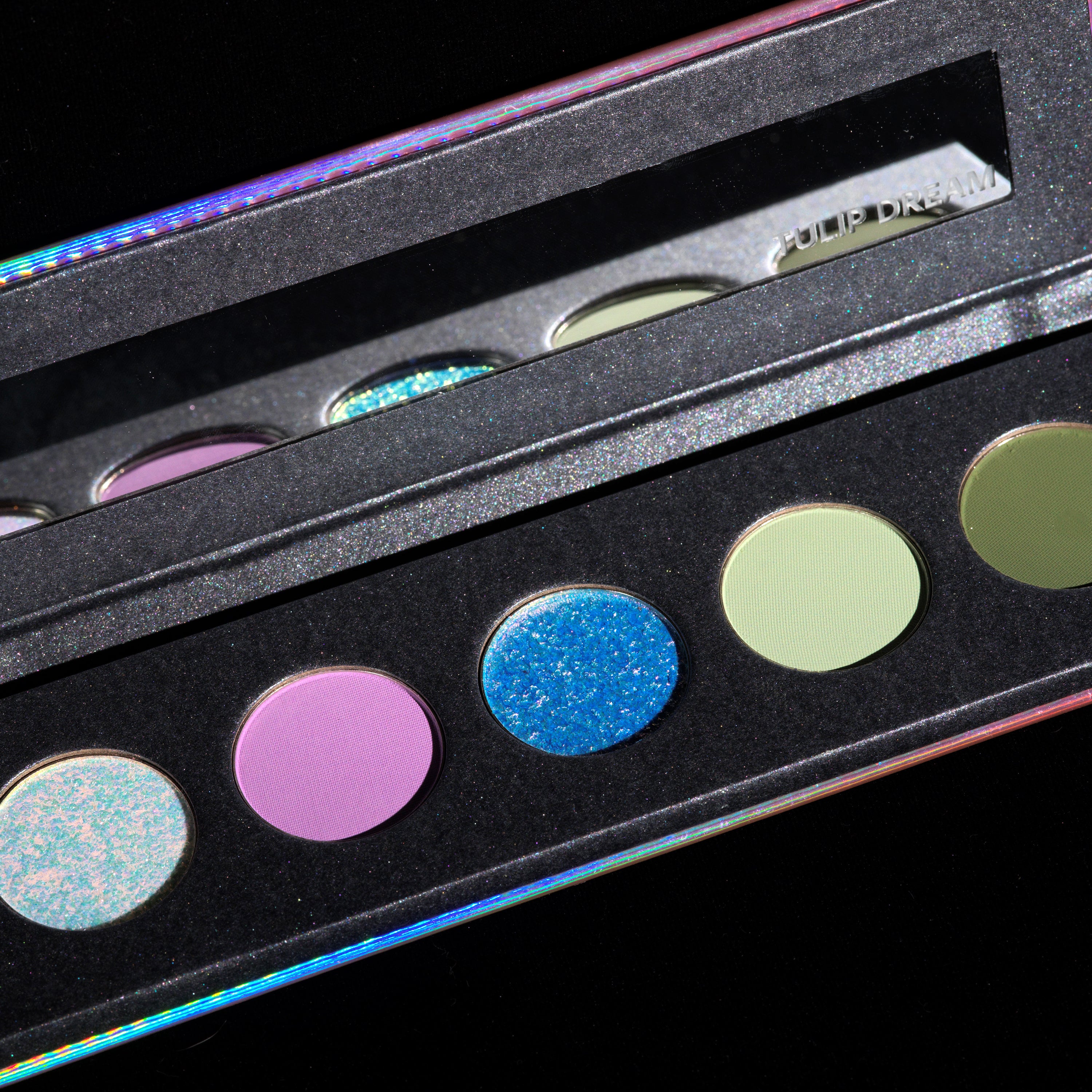 Tulip Dream Eyeshadow Palette - 18 Highly Pigmented Matte & Shimmer Shades | Vegan & Cruelty-Free Makeup for Everyday & Party Looks