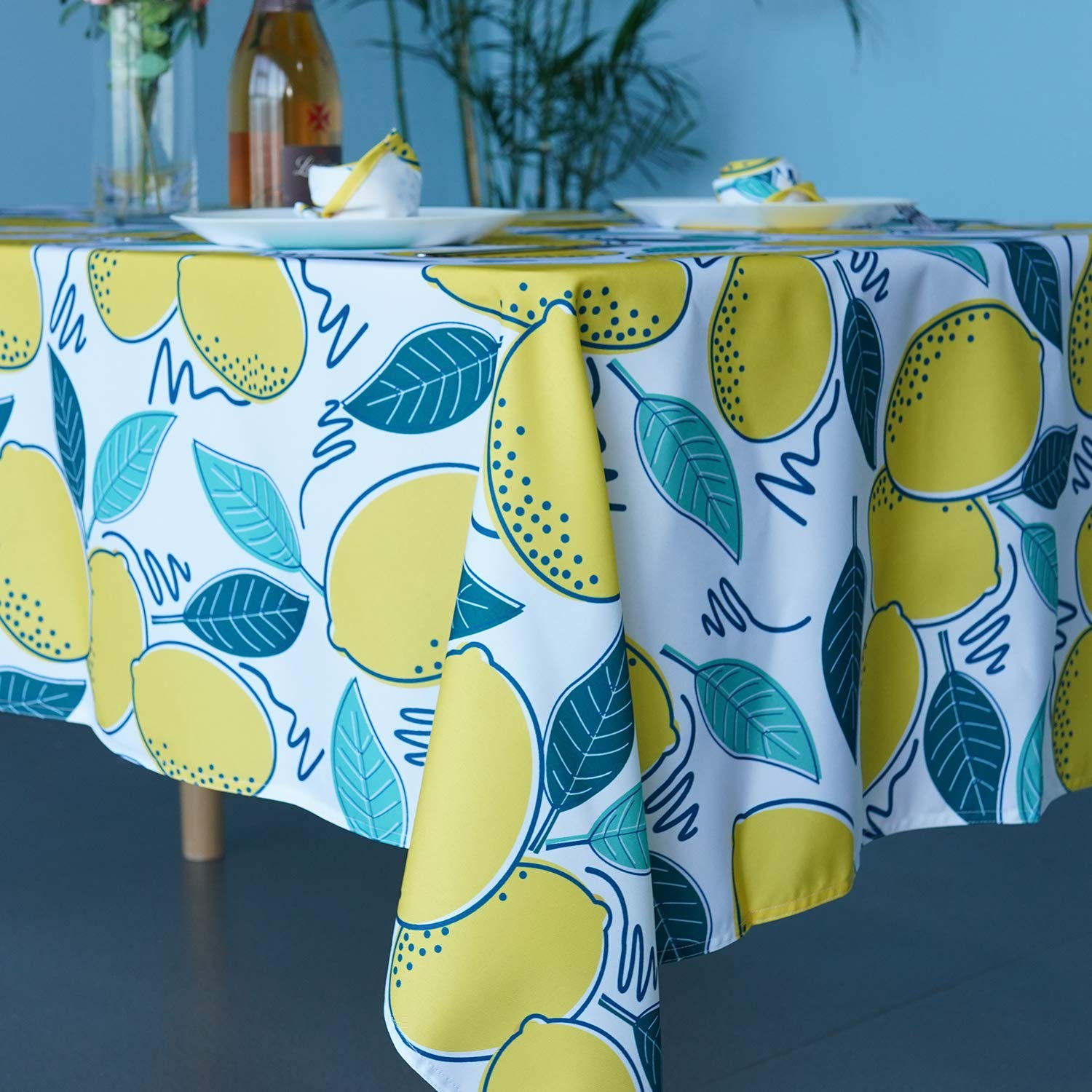 Premium Polyester Tablecloth - Easy Wash & Wipe Clean - 60