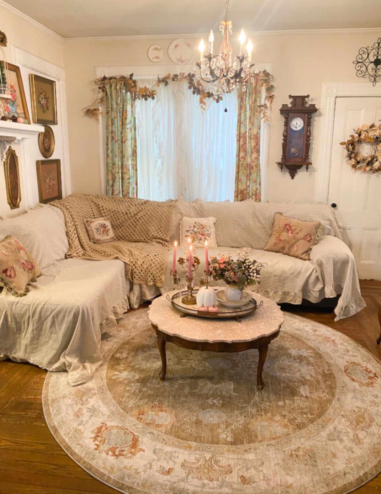 Hauteloom Rangeville Soft Area Rug for Living Room & Bedroom - 2'7