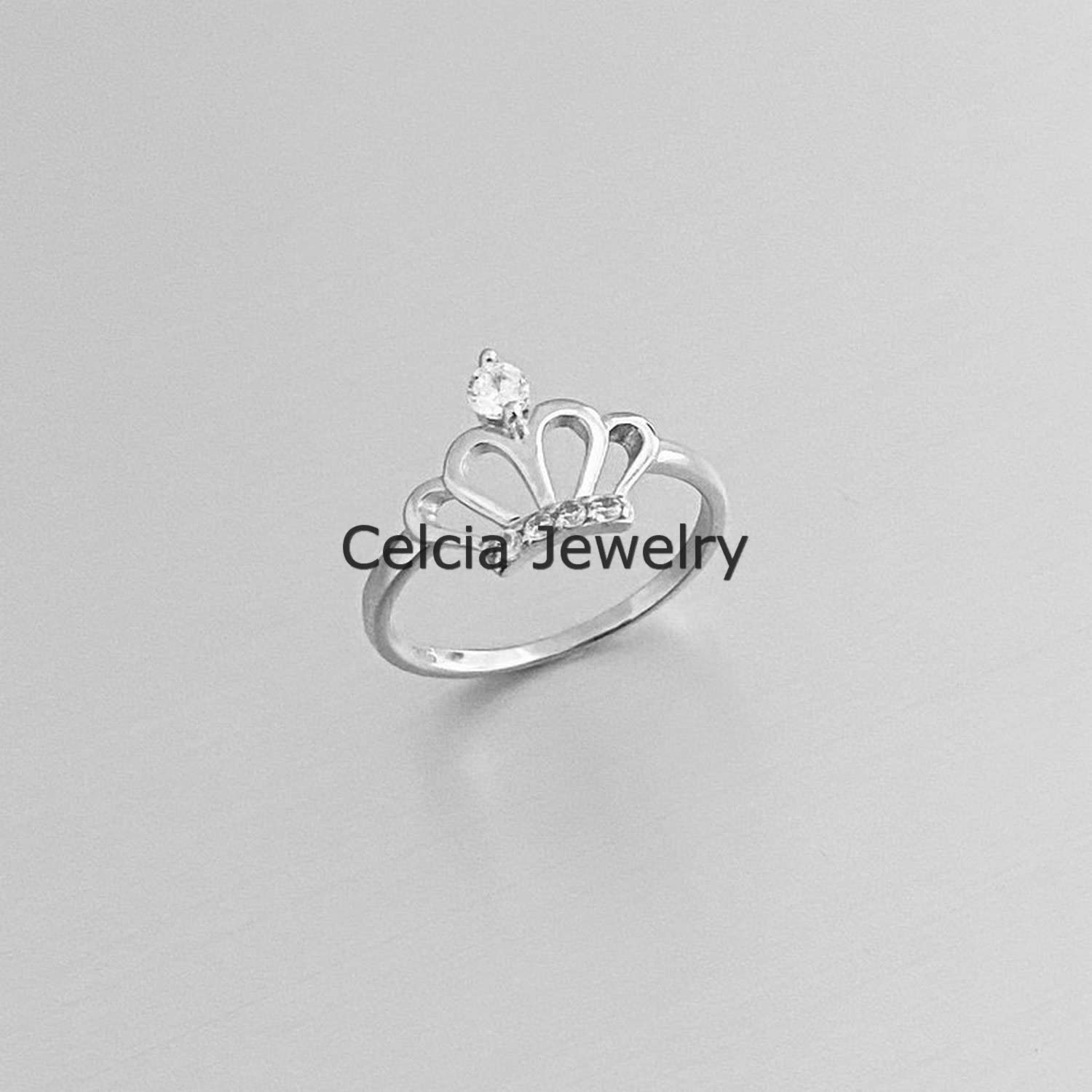 925 Sterling Silver CZ Queen Crown Ring - Elegant Love & Religious Jewelry, Boho Bohemian Minimalist Style, Perfect Mother's Day Gift & April Birthstone Ring for Women (Size 7) - Ideal for Weddings, Anniversaries & Special Occasions