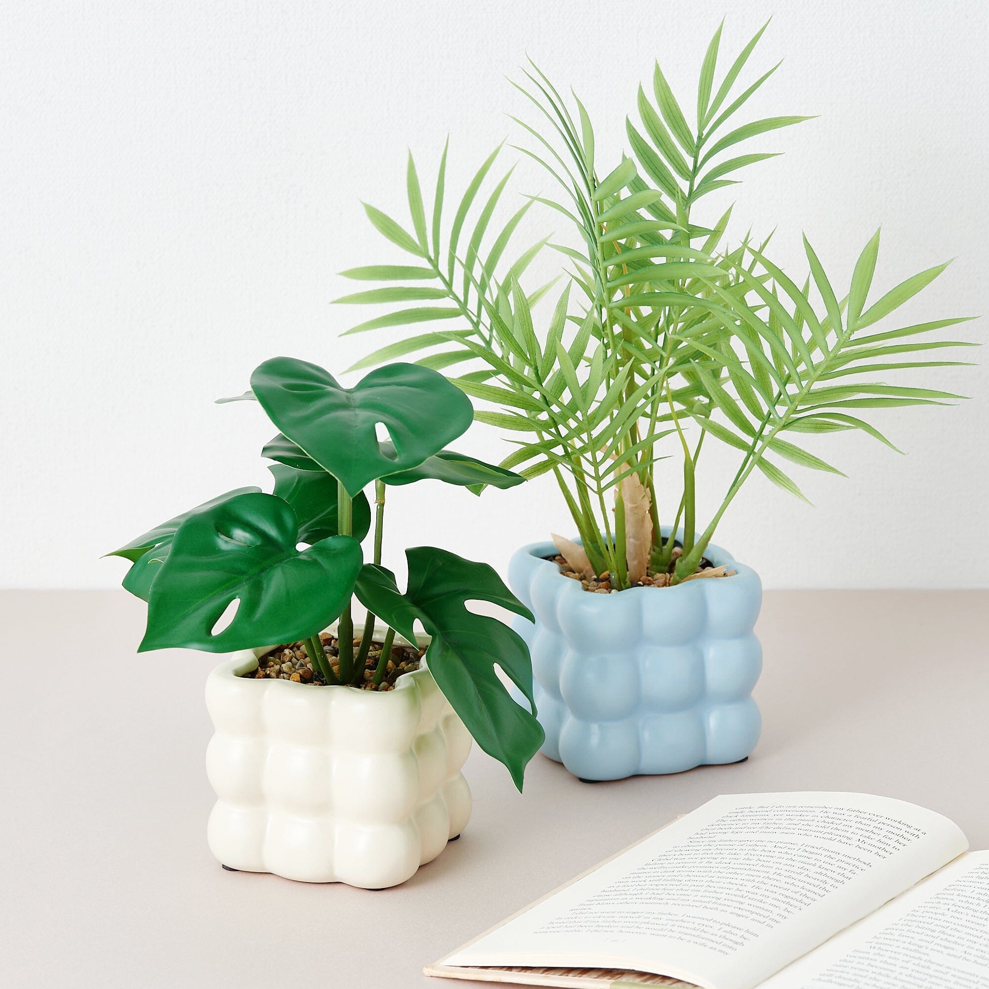 Art Green & Pot Monstera - Realistic Artificial Monstera Deliciosa Plant in Decorative Pot for Home & Office Decor