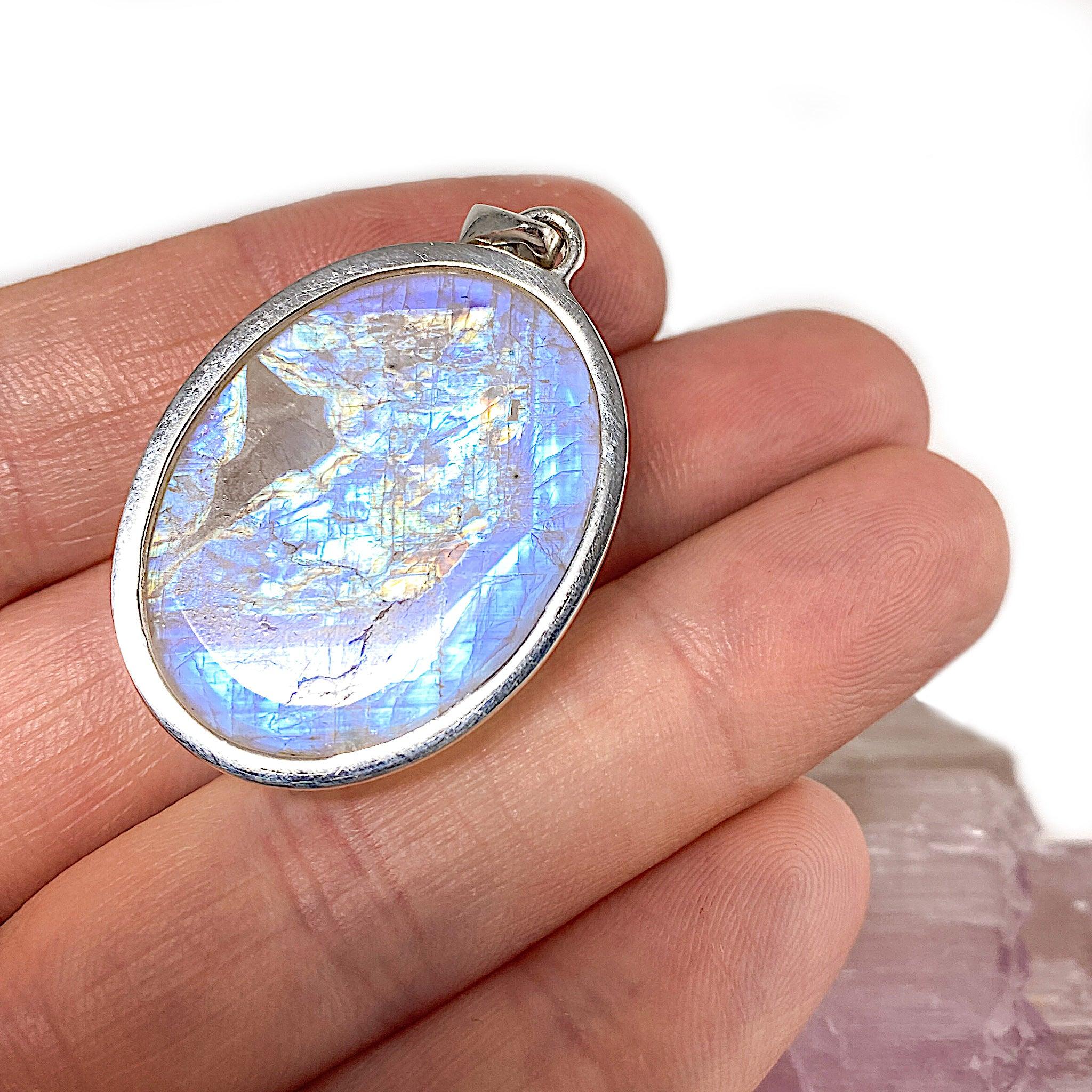 Moonstone Oval Pendant Necklace PPGJ336 – Elegant Gemstone Jewelry for Women, Perfect for Weddings & Special Occasions