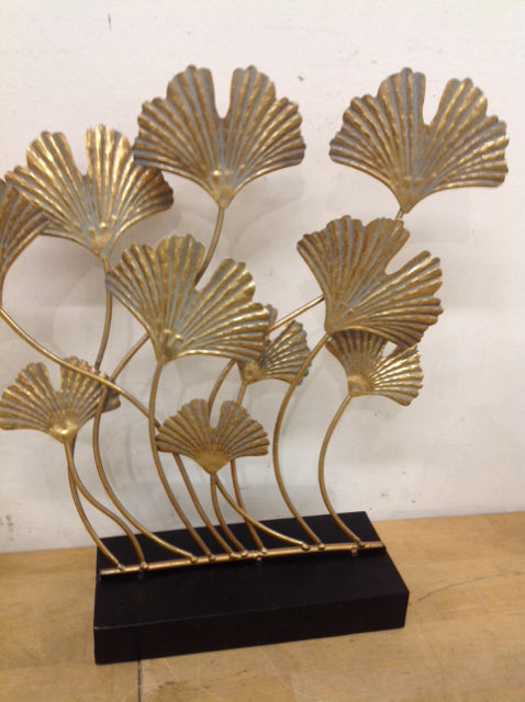 19 Gold Metal Ginkgo Leaf Sculpture - Elegant Home Decor for Living Room, Office & Garden - Perfect Gift Idea for Nature Lovers