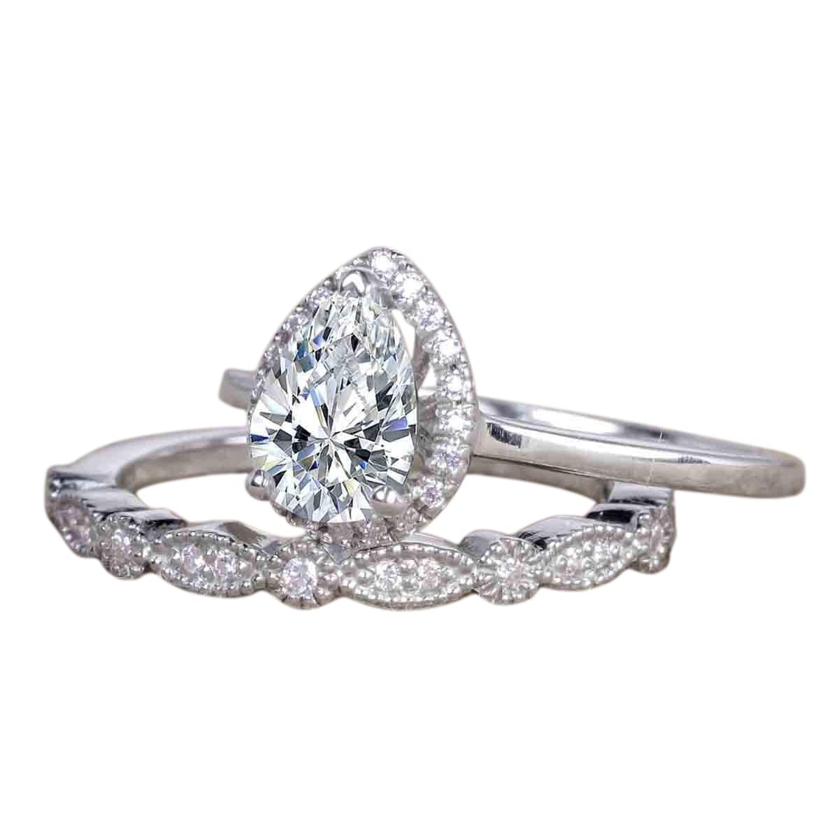 1.25 Carat Pear Cut Moissanite & Diamond Halo Wedding Ring Set - 18k Gold Plated Bridal Jewelry for Engagement, Anniversary & Special Occasions