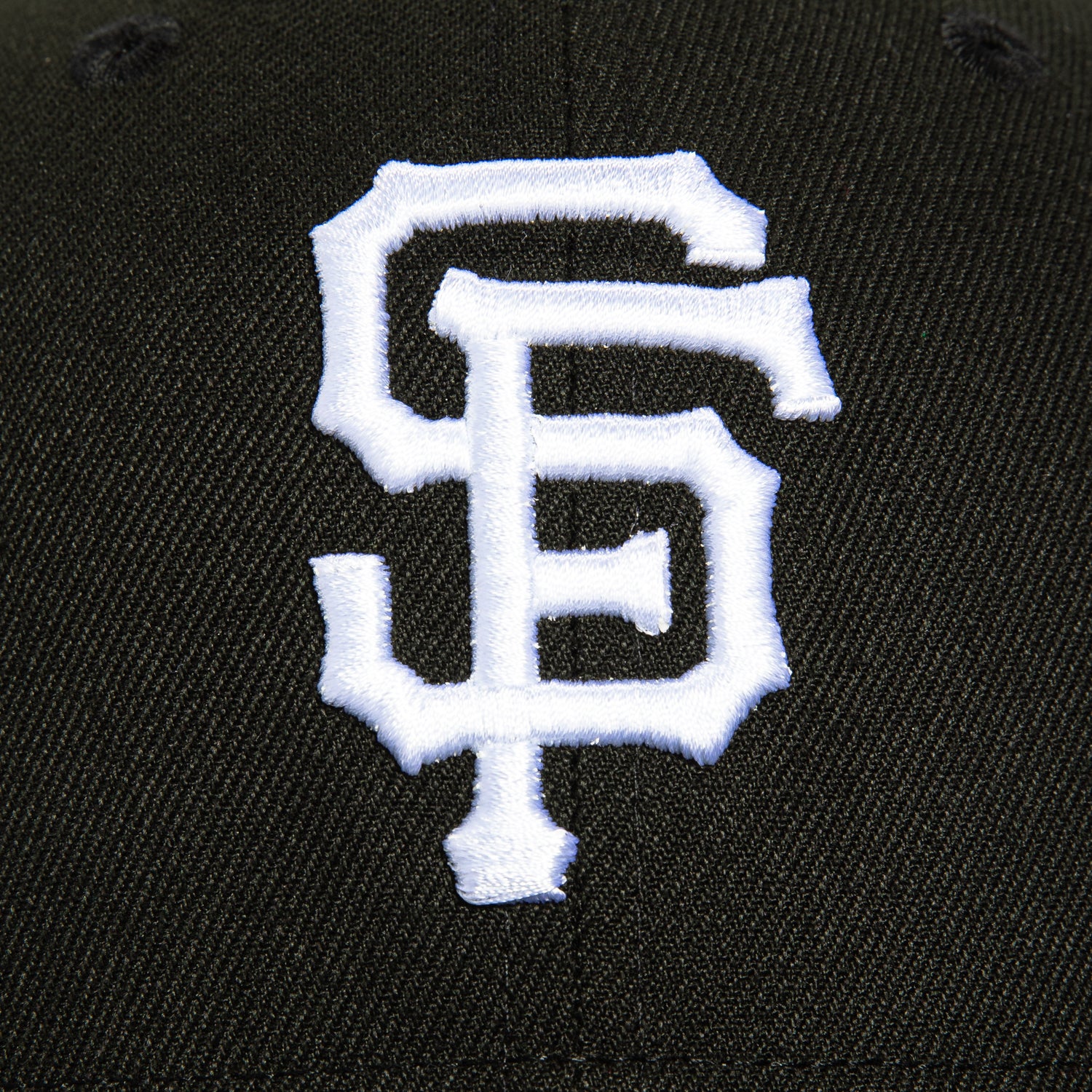 New Era 59Fifty San Francisco Giants Baseball Cap - Black & White Adjustable Snapback Hat for Men & Women - Perfect for Baseball Games, Streetwear Fashion & Sports Fans