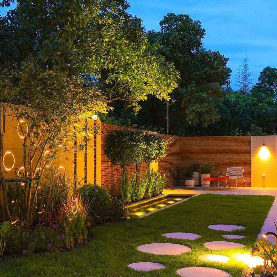 5W 3000K Warm White LED Landscape Spot Lights with Spiked Stand - Waterproof Outdoor Spotlight for Yard, House, Lawn Decoration - US 3-Prong Plug (2 Pack) - Perfect for Garden Pathways, Tree Uplighting & Architectural Accents