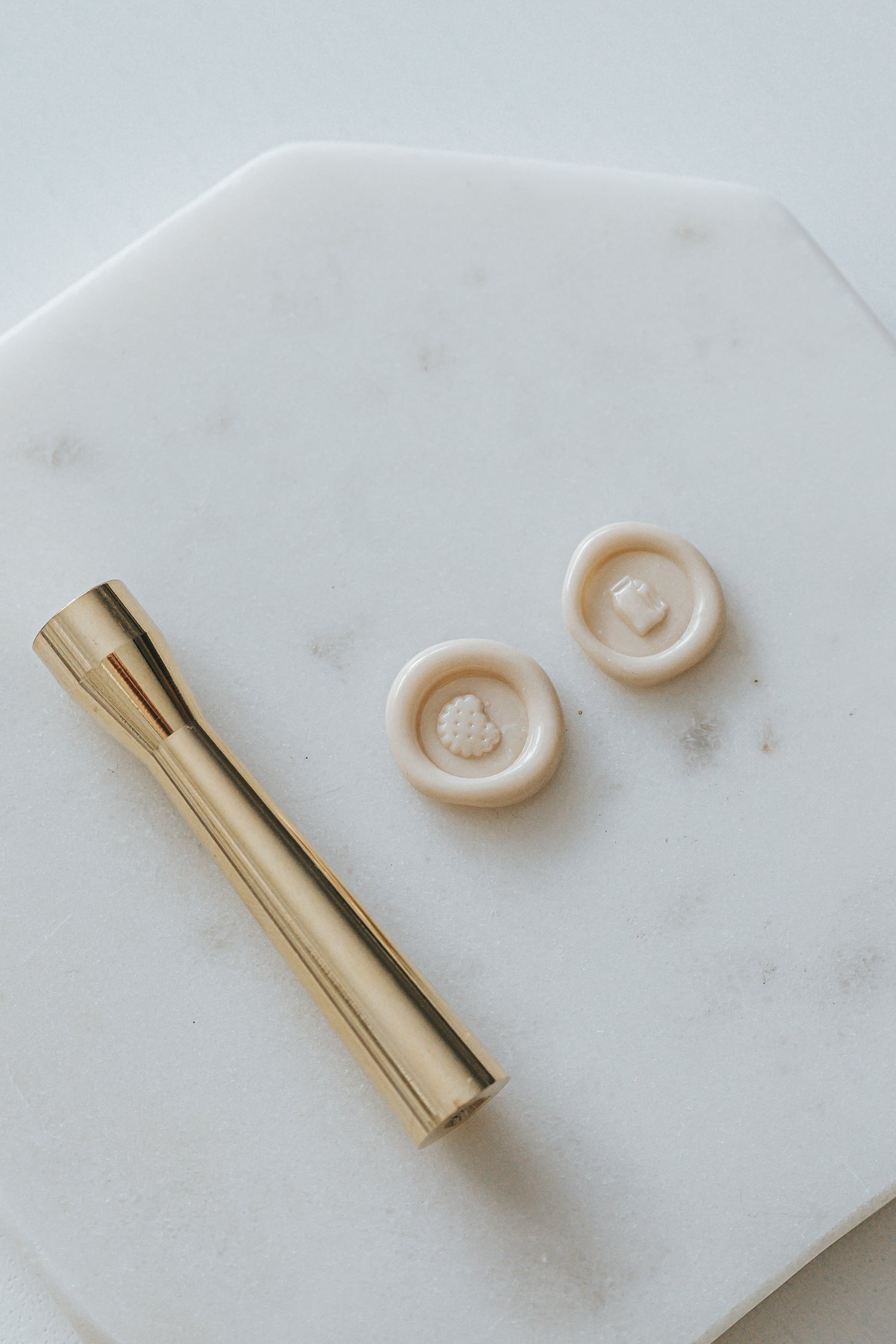 Mini Wax Seal Starter Kit for DIY Invitations, Letters & Crafts - Vintage Style Wax Seal Stamp Set with Wax Beads, Spoon & Candle - Perfect for Wedding, Scrapbooking & Gift Wrapping