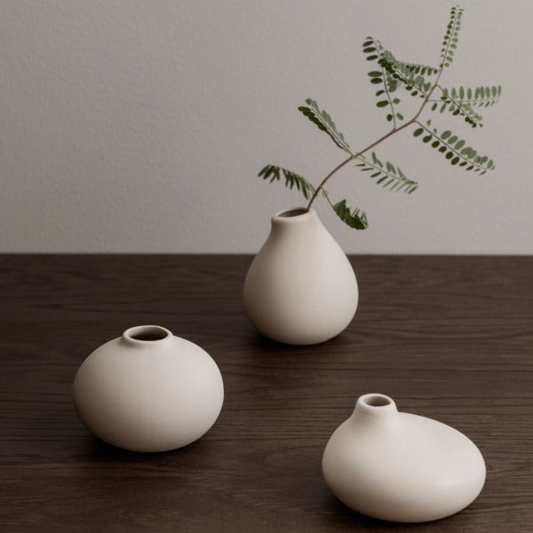 NONA Porcelain Mini Vases Set of 3 - Small Decorative Ceramic Flower Vases for Home Decor, Wedding Centerpieces, and Tabletop Arrangements