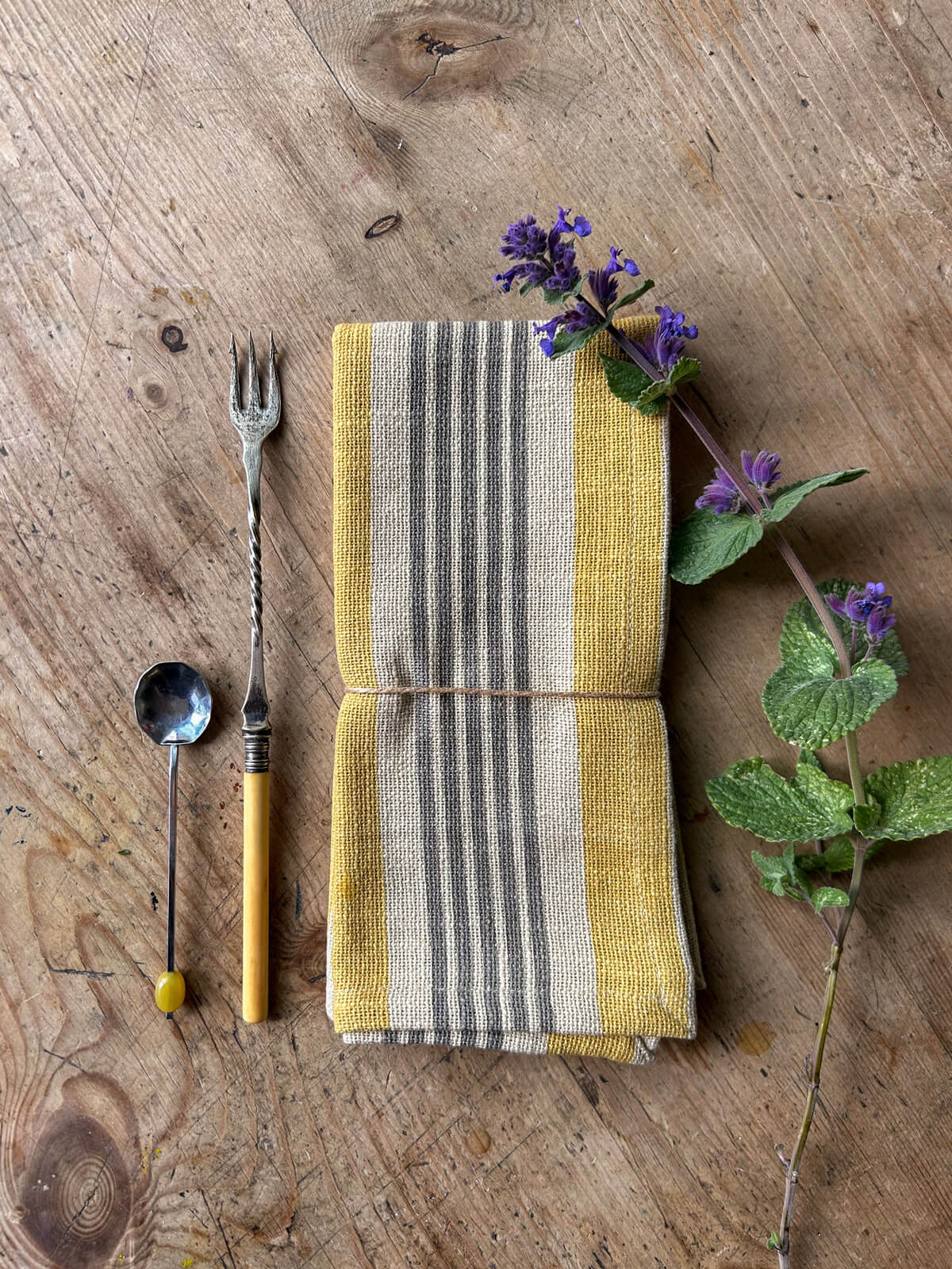 Jaipur Stripe Cotton Napkins - Set of 4, Handmade Indian Yellow Table Linens for Dining, Parties & Home Decor