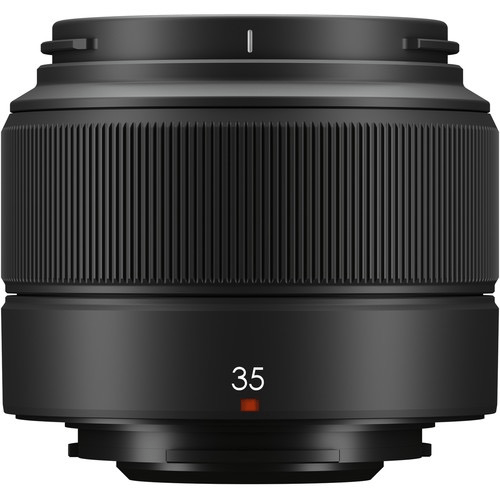 FUJIFILM XC 35mm f/2 Prime Lens for X-Mount Cameras - Compact & Lightweight Portrait Photography Lens for Fujifilm X Series (Perfect for Travel, Street & Everyday Shooting)